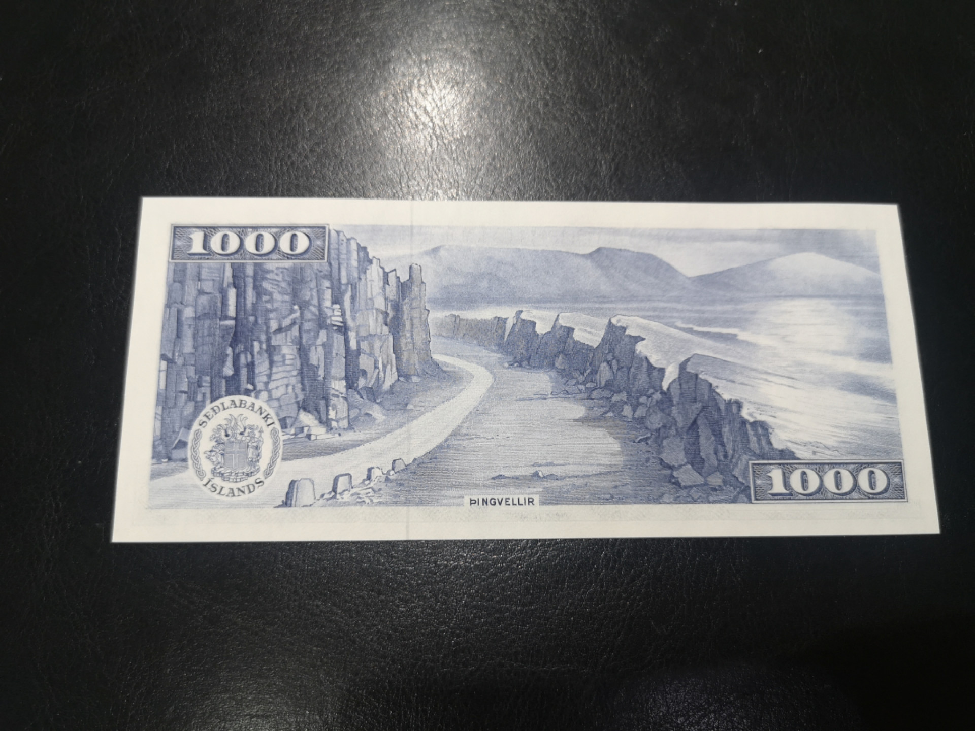 《外钞收藏家》第一百二十八期拍卖 1961年冰岛1000克朗 全新UNC