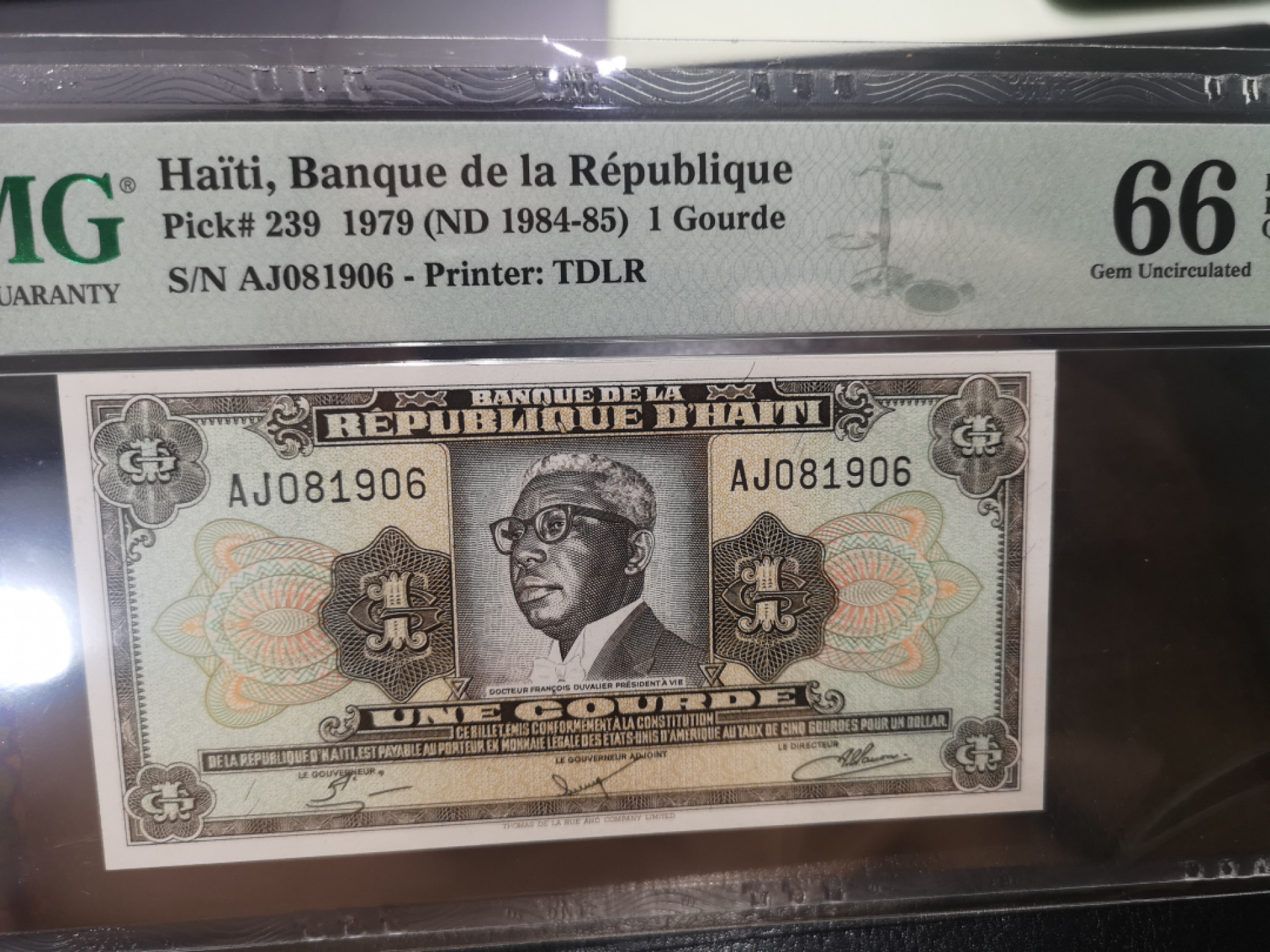 《外钞收藏家》第一百二十八期拍卖 1979年海地1 PMG66