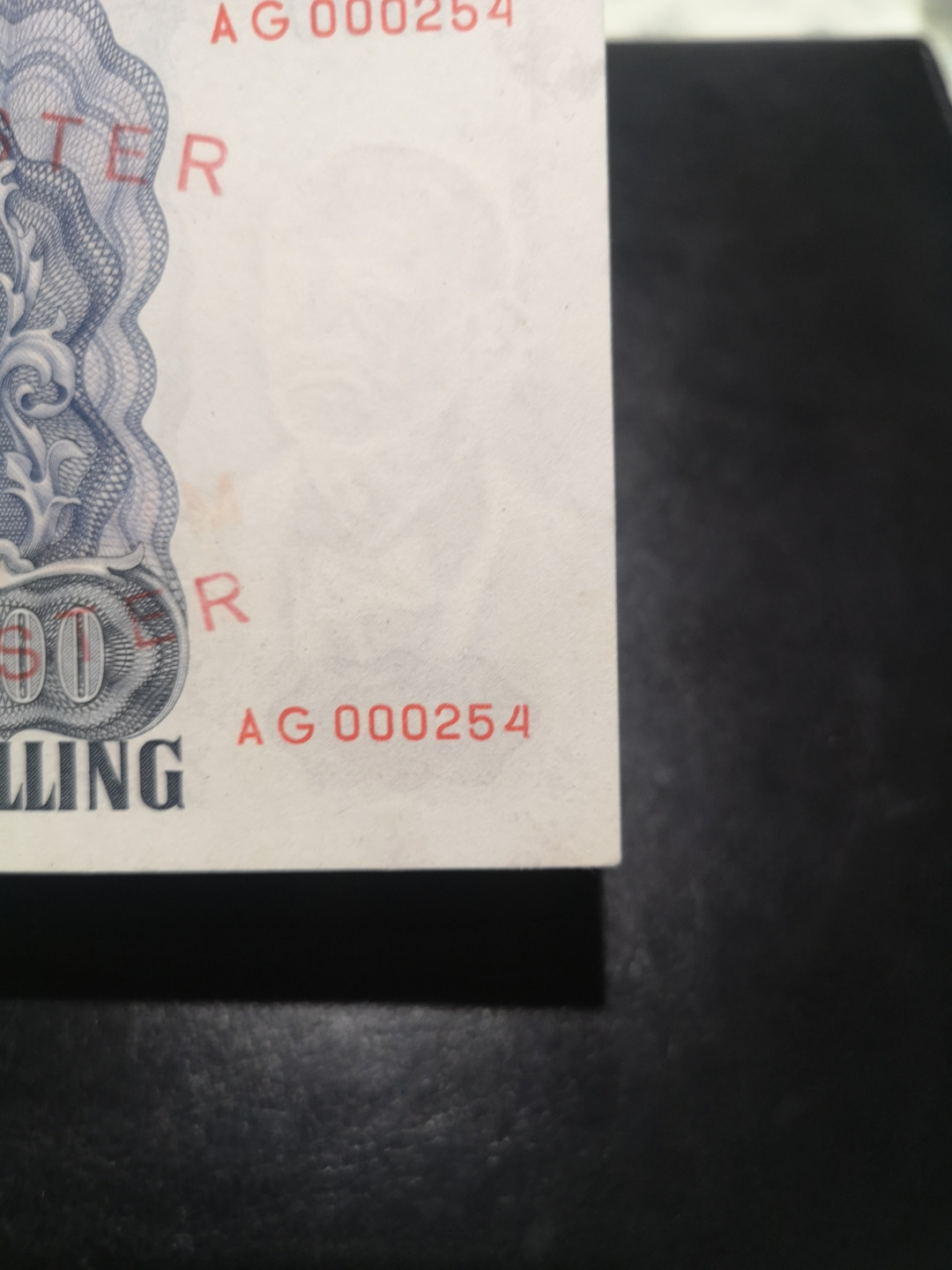 《外钞收藏家》第一百二十八期拍卖 1954年奥地利1000 近全新 无折 有轻微潮 角不是很尖 品相要求高的记得提早和问清楚品相