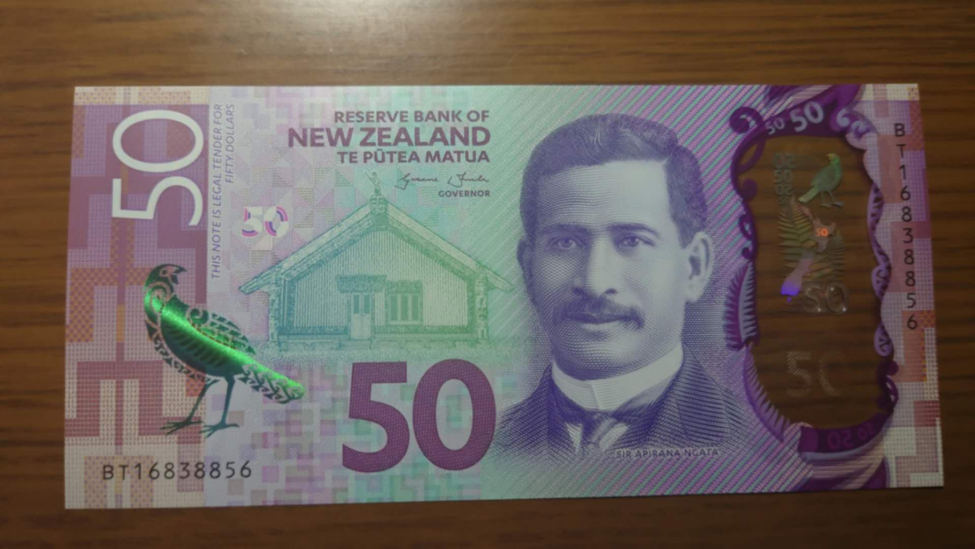 【囧羊收藏】精选微拍第37期暨2021年第28期 各国纸币精选 2016年新西兰50元塑料钞 全新UNC无47 尾号8856