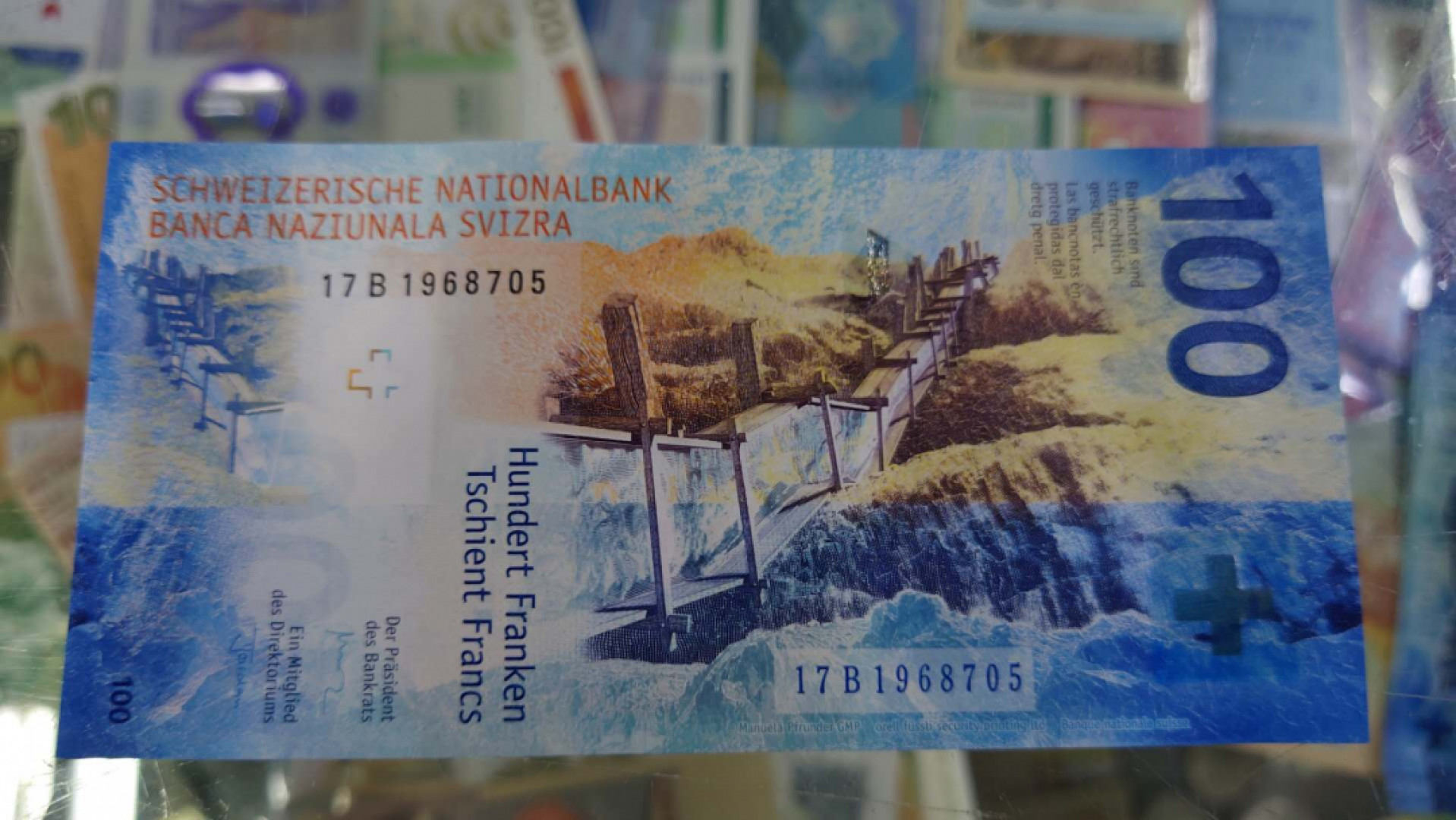 【囧羊收藏】精选微拍第37期暨2021年第28期 各国纸币精选 2017年瑞士100法郎 全程无4尾号705 全新UNC