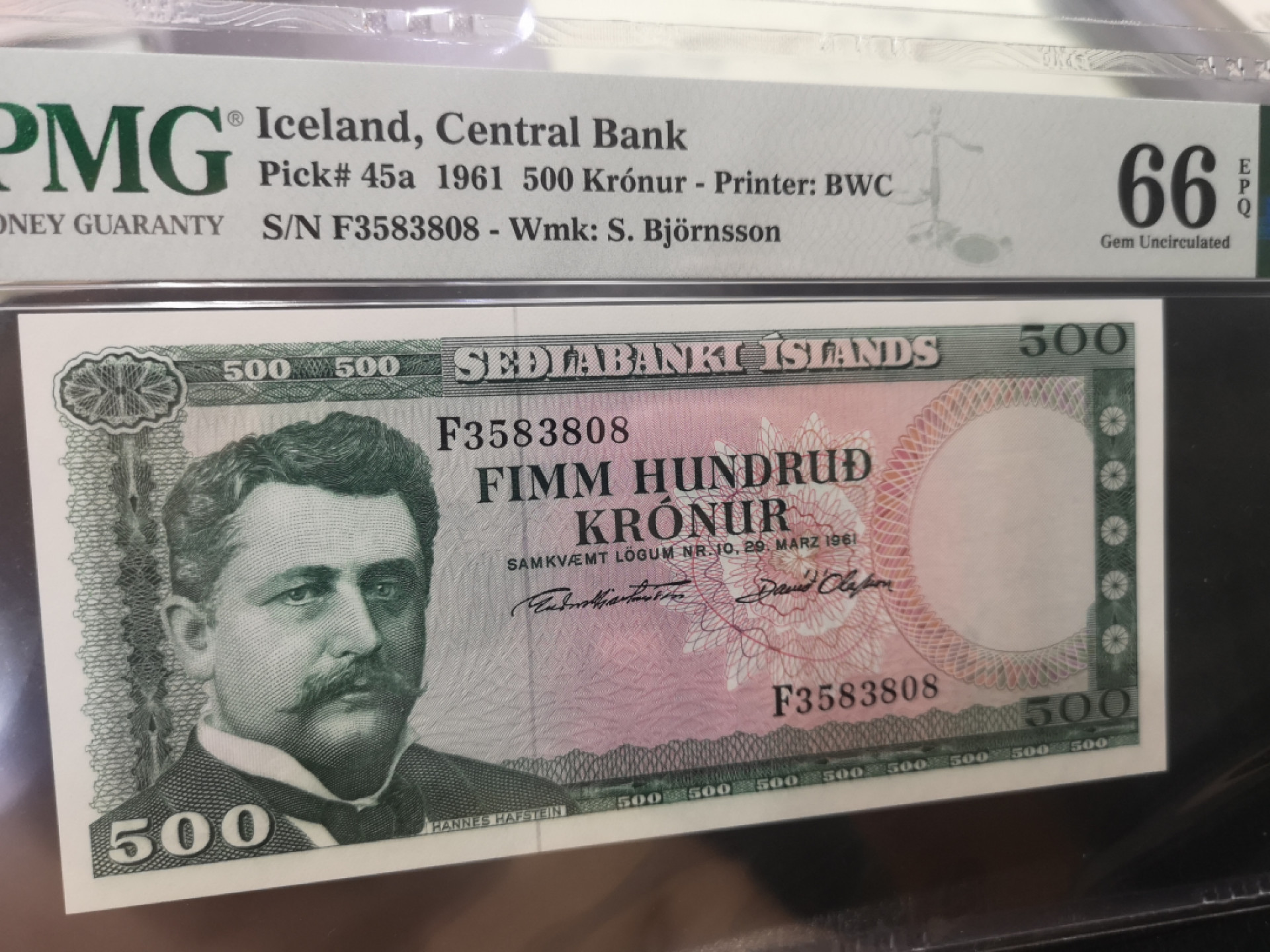 《外钞收藏家》第一百二十八期拍卖 1961年冰岛500克朗 PMG66 BWC印钞