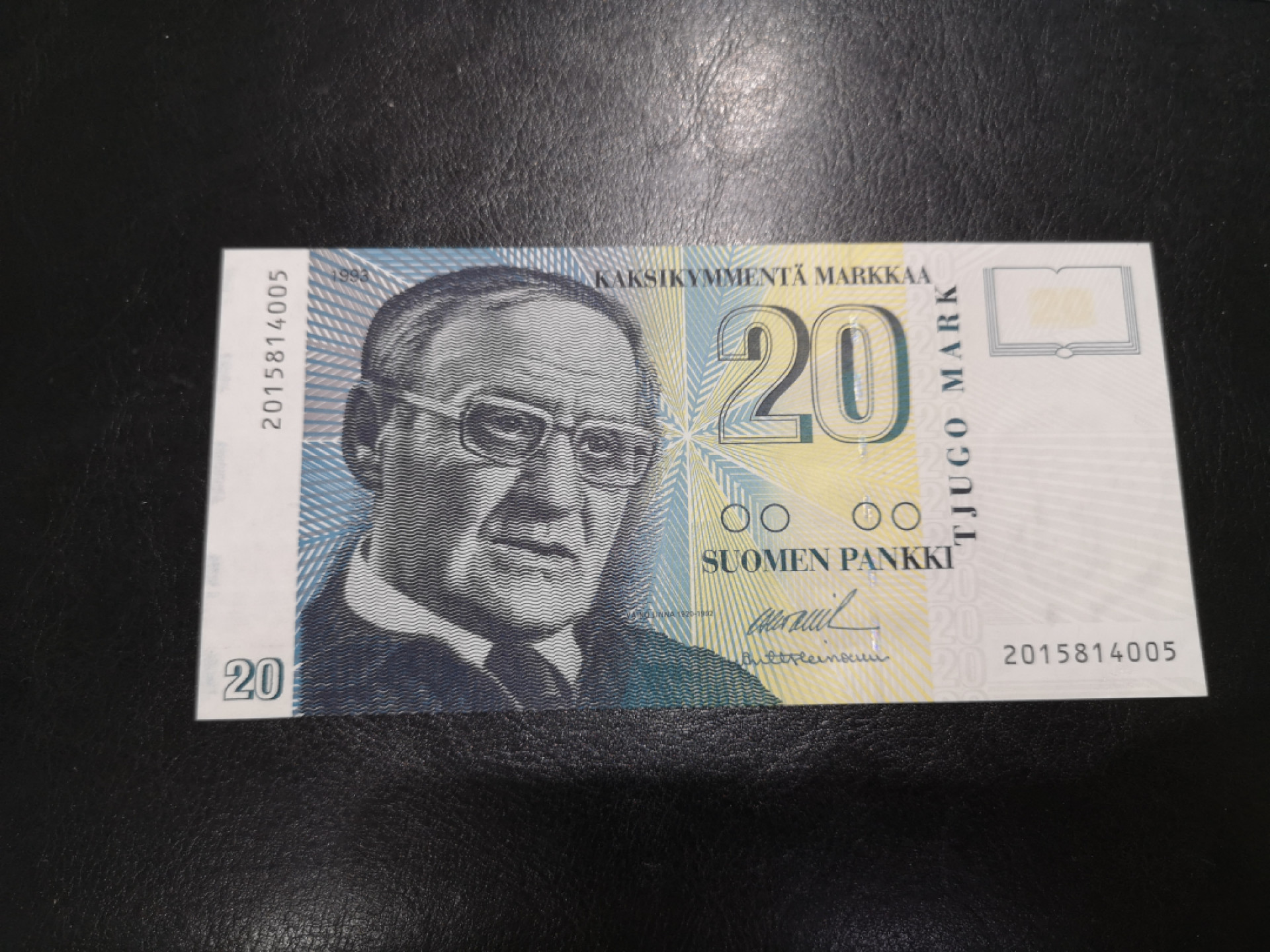 《外钞收藏家》第一百二十八期拍卖 初版 1993年芬兰20马克 全新UNC 初版