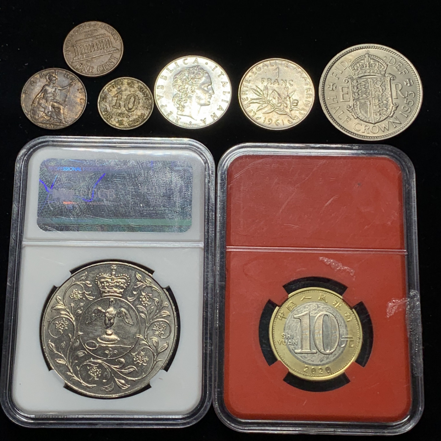 《竞宝斋》钱币微拍-第5场（0佣金包邮） 8枚合集：1953年半克朗，1961年法国1法郎，1925年乔六法新，1959年1美分，1979意大利50里拉，1989香港1毫，1977登基25周年克朗，2020鼠年10元