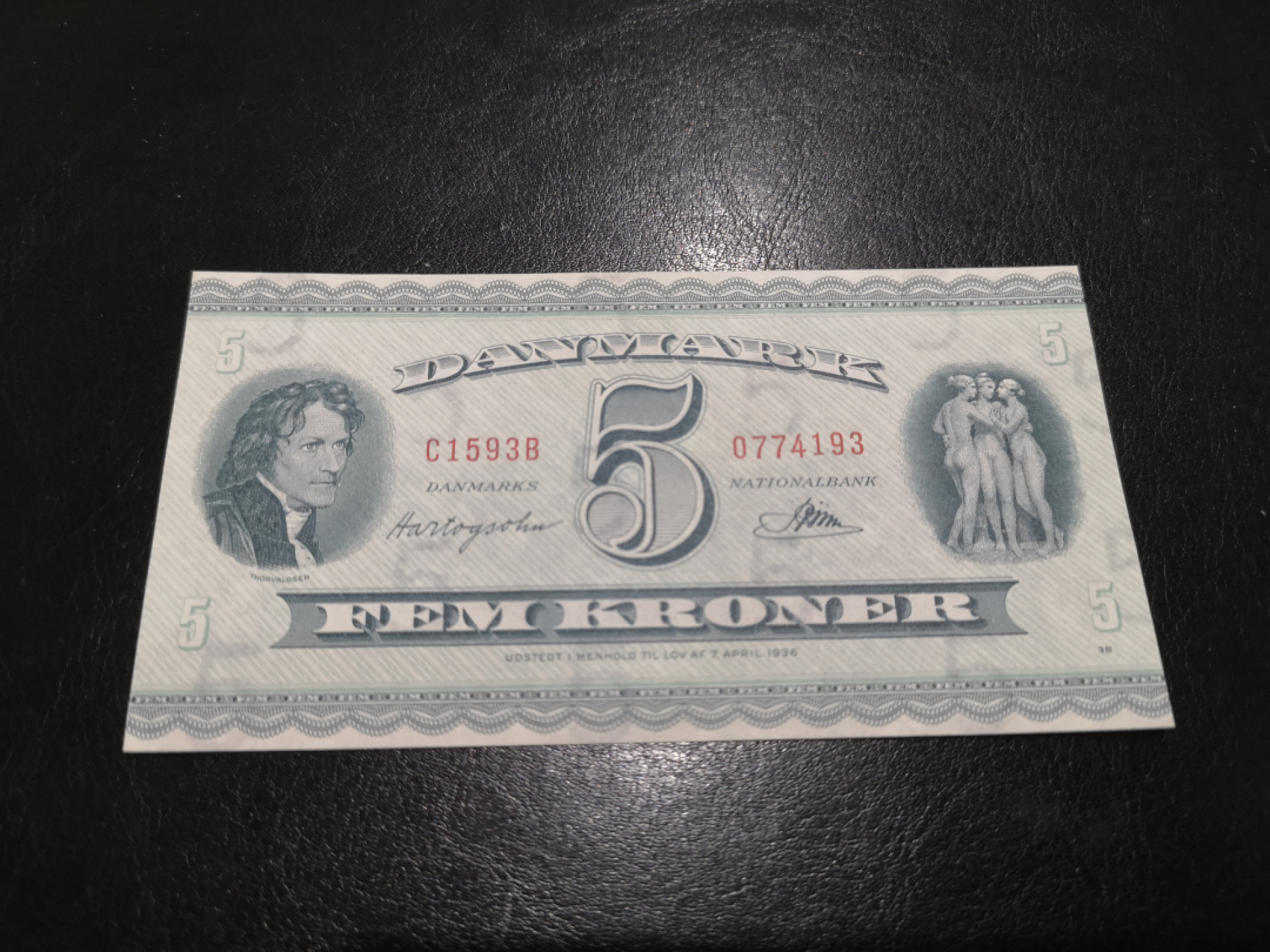 《外钞收藏家》第一百二十八期拍卖 1936年丹麦5克朗 全新UNC