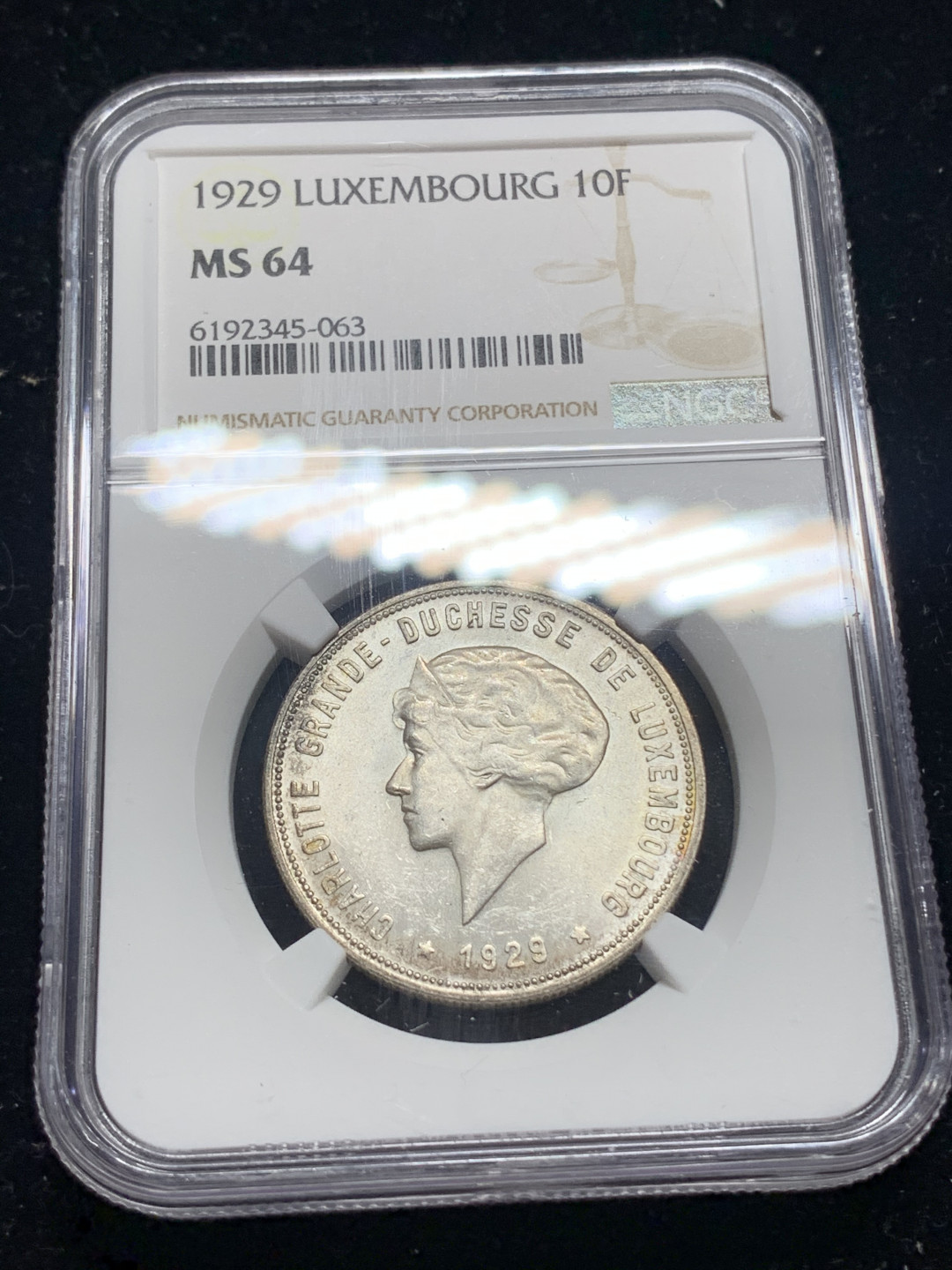 《竞宝斋》钱币微拍-第5场（0佣金包邮） NGC-MS64 卢森堡1929年 夏洛特 10法郎 月牙彩 原光银币
