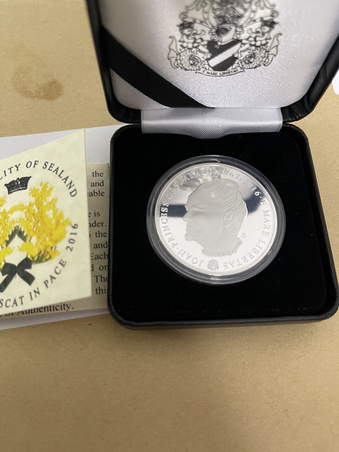 CSIS-GREAT评级精品钱币拍卖第一百零八期 西兰 大公国 琼王妃 彩银币 带盒证