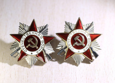 大猫徽章拍卖第169期 - 85二级卫国勋章一对 好品