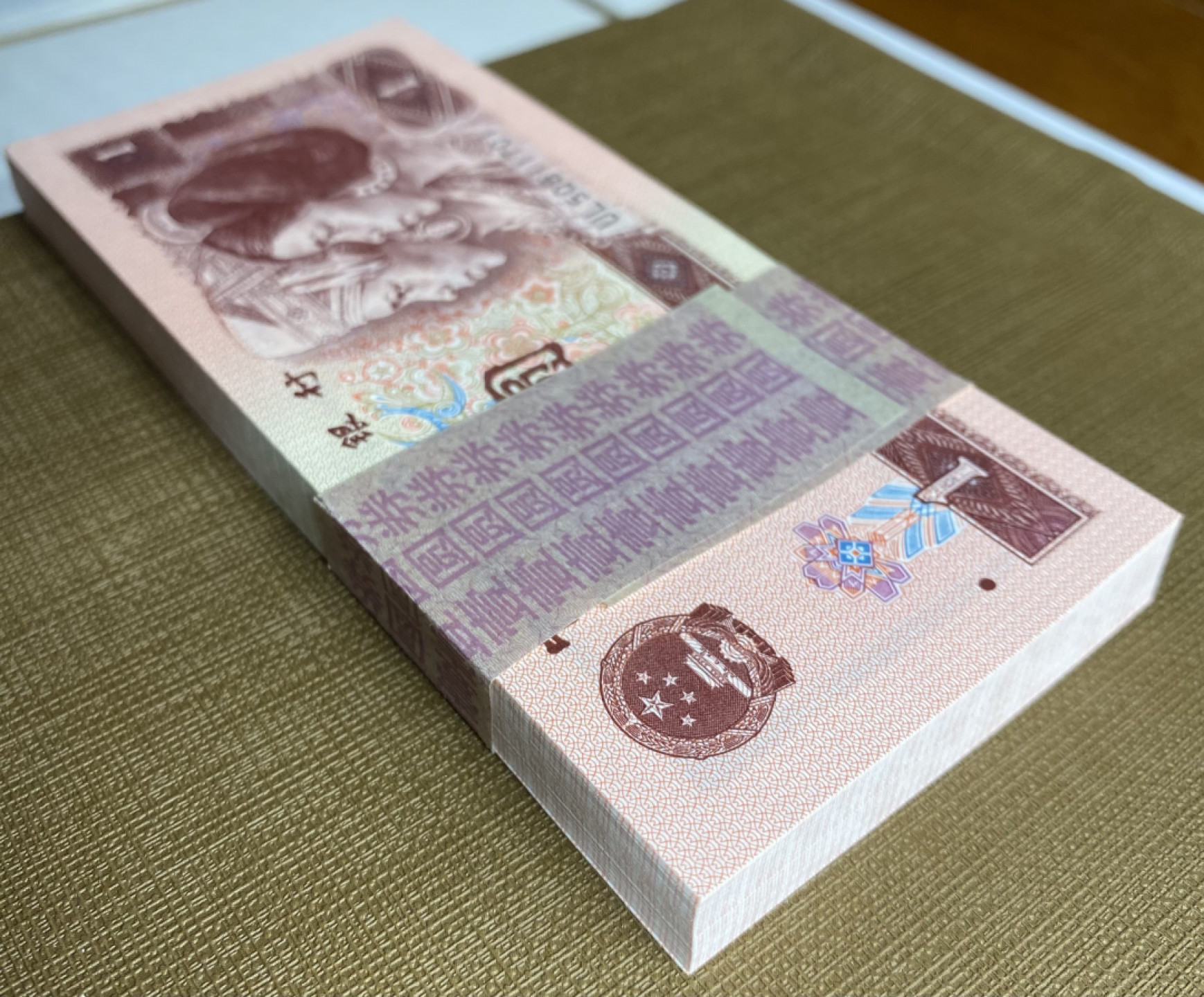 大黄蜂拍卖第21期 961裸币UL50811701百连，绝品无斑