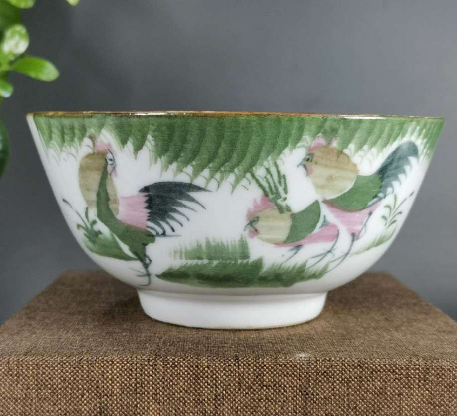 N&C 第十六期: 精品古董文物专场 全品～民国釉下彩鸡公碗 超精，超细，釉下粉彩，非常高级，胎薄玉化度高，寓意好，鸿运当头，收藏佳品！