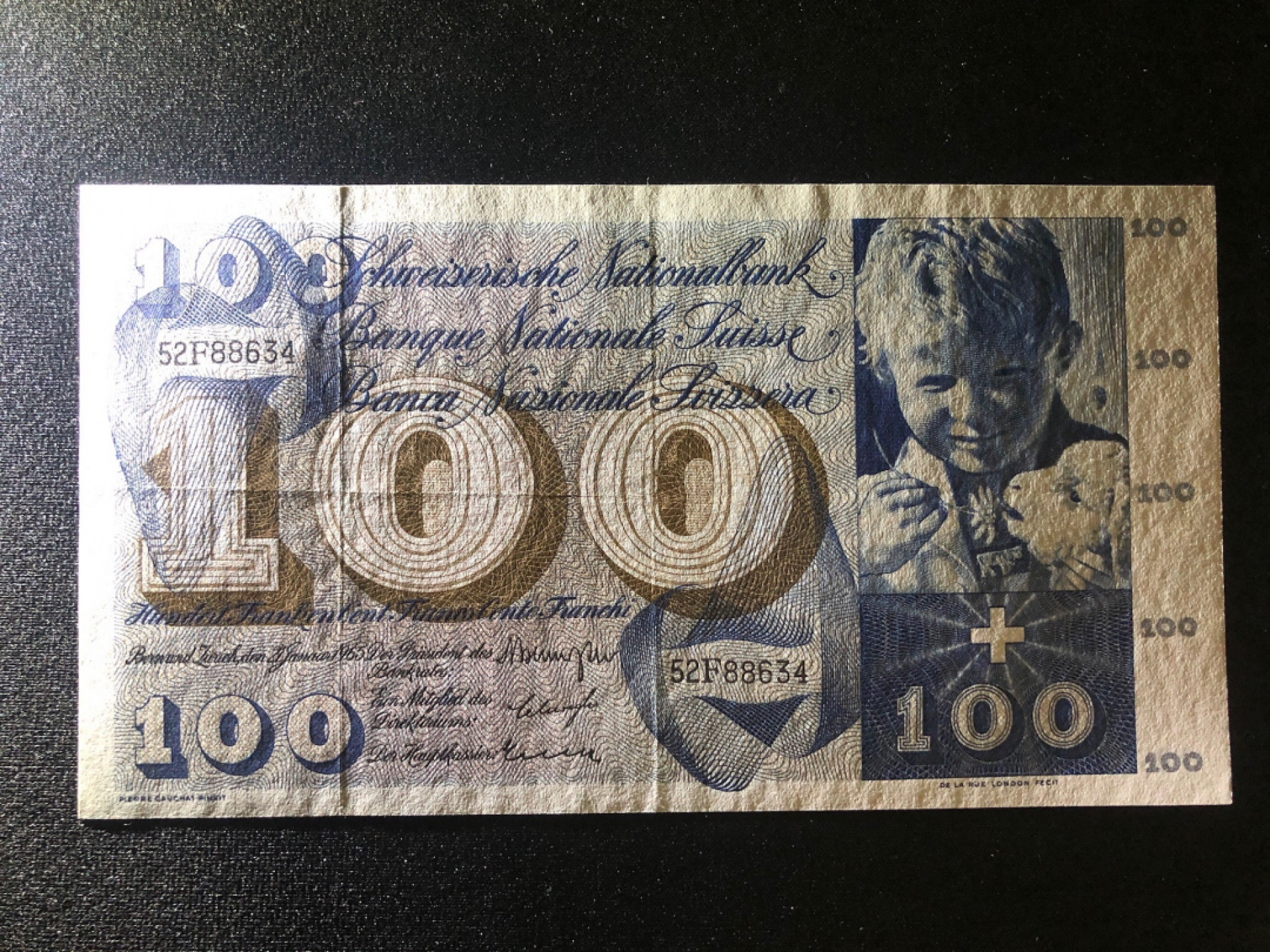 《张总收藏》37期—国庆精品 瑞士100法郎 AU十字折边缘有轻微荧光反应 1965年 俗称割袍