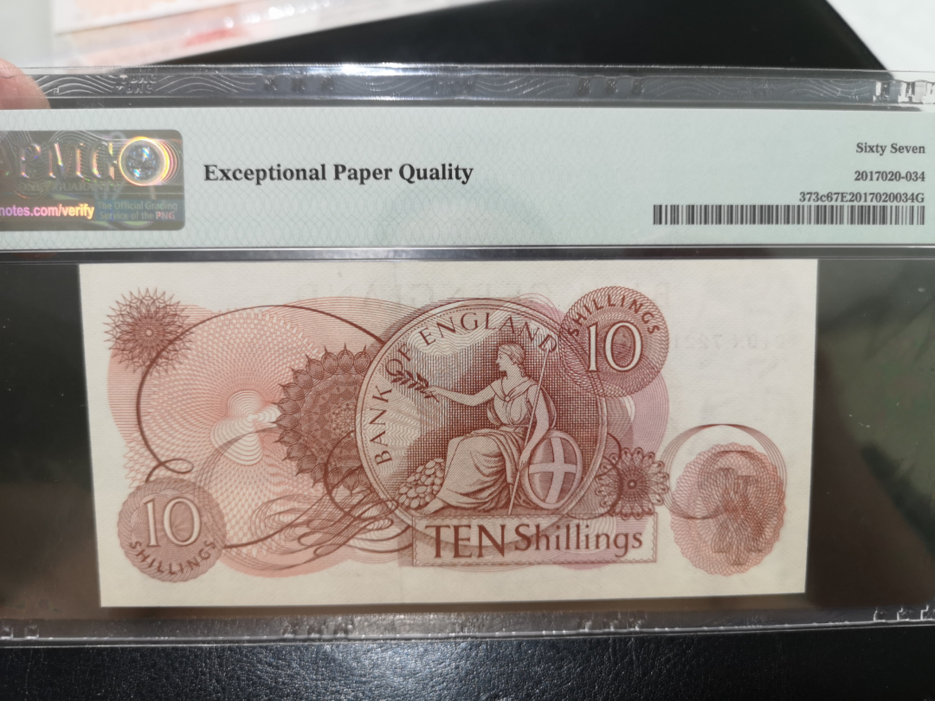 《外钞收藏家》第一百三十期拍卖 1966-70年英国C序列10先令 PMG67