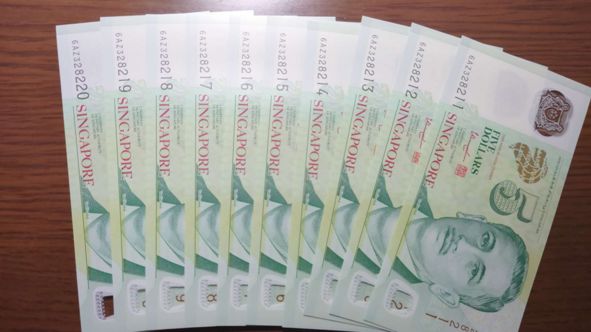 今晚八点半【囧羊收藏】精选微拍第38期暨2021年第二十九期 评级裸钞混合场 新加坡5元塑料钞 尚达曼签名 全新UNC 无47标准十连号尾211-220