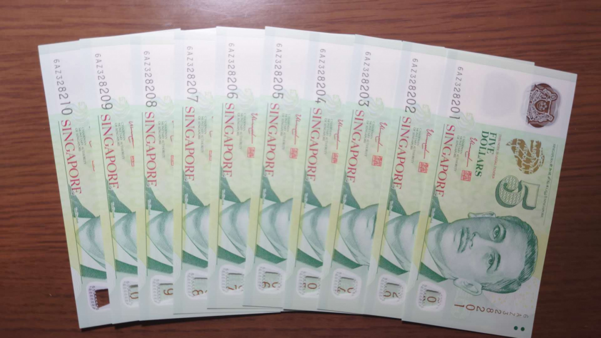 今晚八点半【囧羊收藏】精选微拍第38期暨2021年第二十九期 评级裸钞混合场 新加坡5元塑料钞 尚达曼签名 全新UNC 无47标准十连号尾201-210