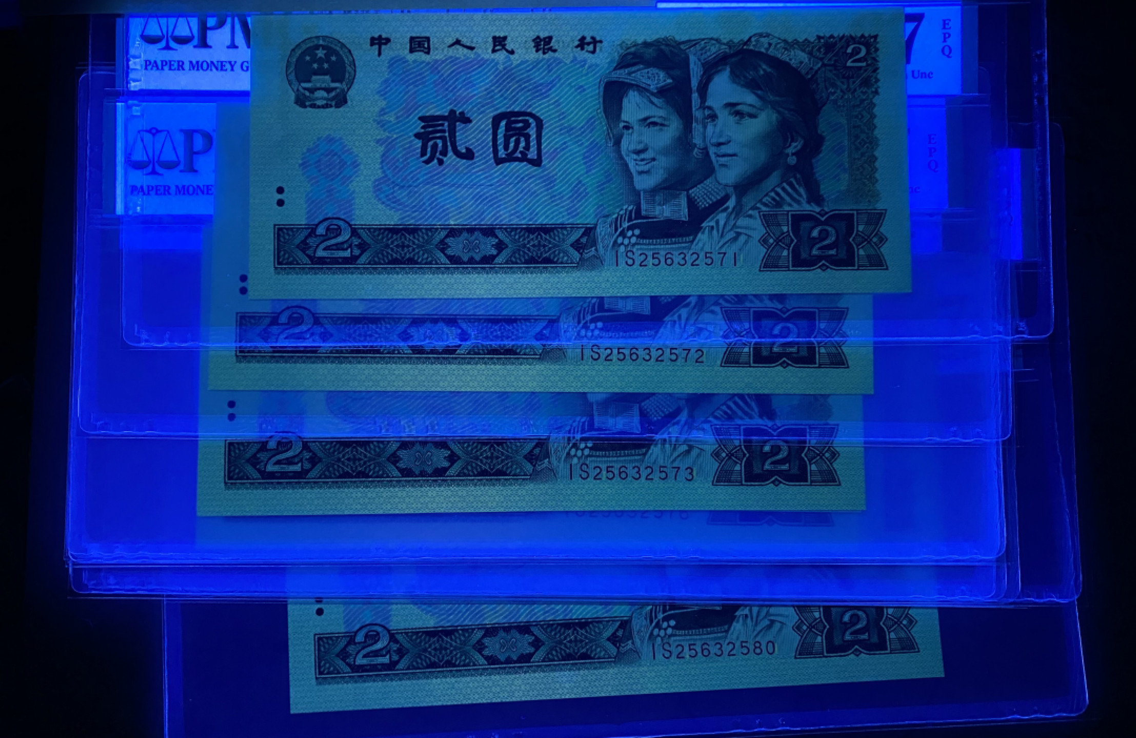 大黄蜂拍卖第22期 802绿钻IS25632571标十，67分同分