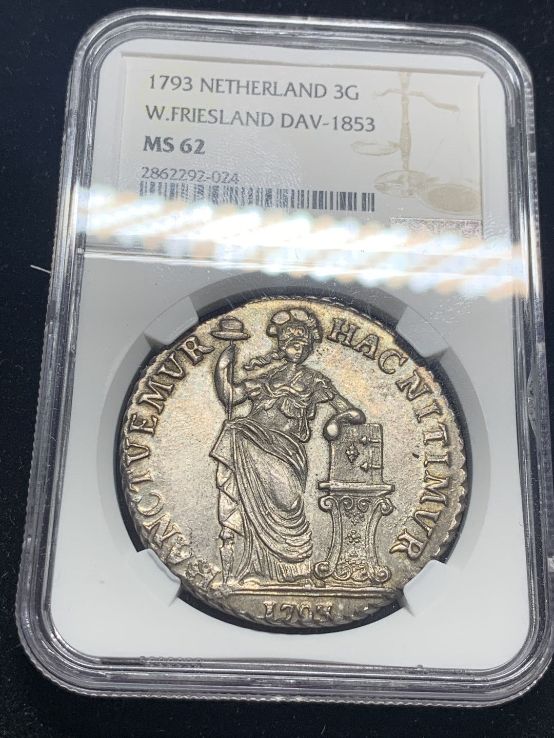 《竞宝斋》钱币微拍-第7场（不限金额顺丰包邮） NGC MS62 荷兰西弗里斯兰 1793 站人 3盾 带光老包浆 大银币