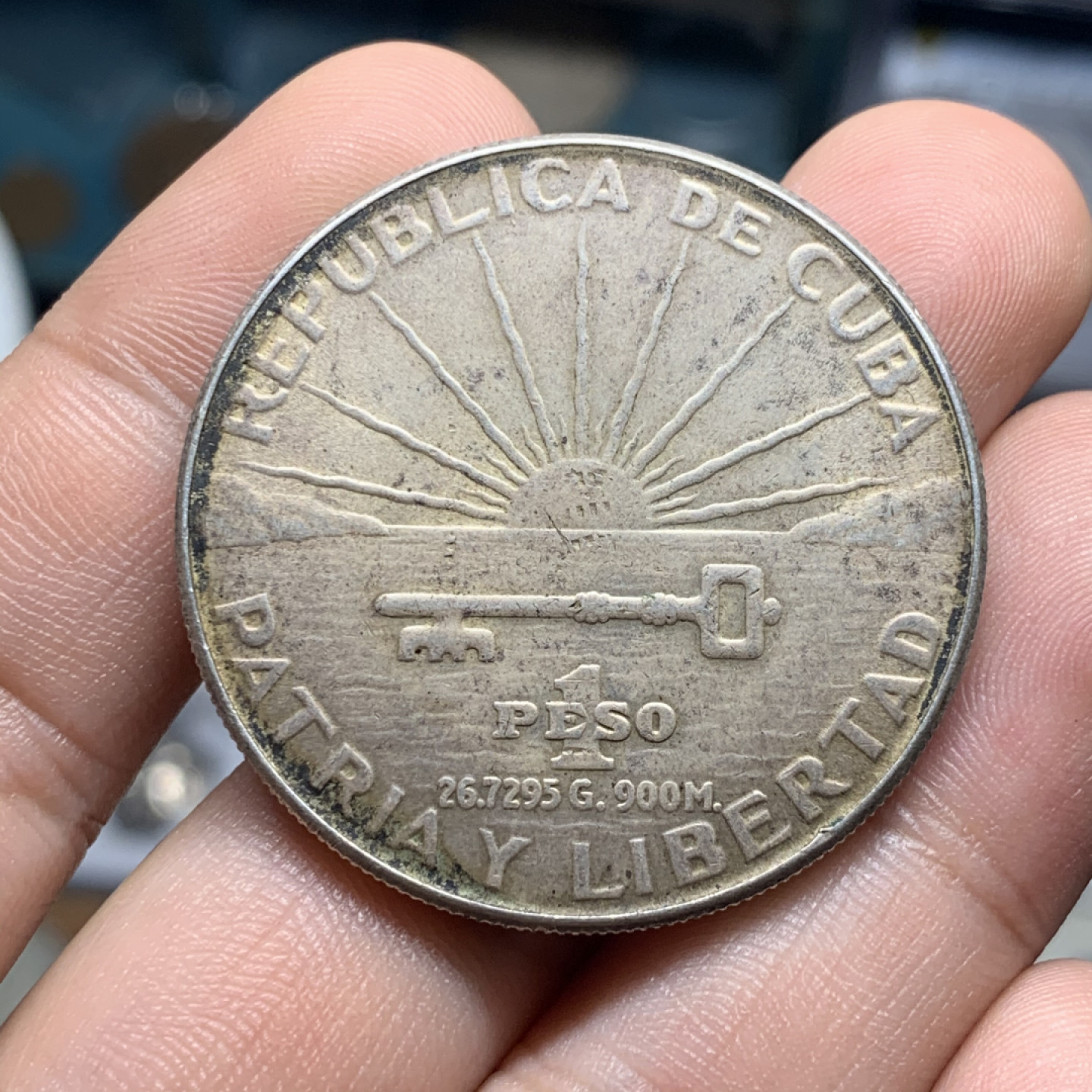 《竞宝斋》钱币微拍-第7场（不限金额顺丰包邮） 原味 老彩 古巴 1953年 何塞百年 1比索 大银币 26.7克 900银