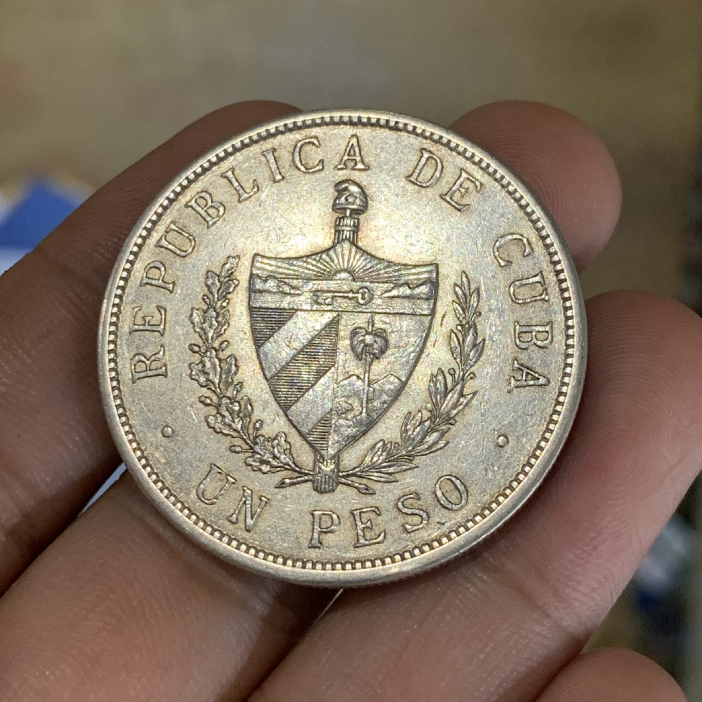 《竞宝斋》钱币微拍-第7场（不限金额顺丰包邮） 古巴 1932年 大五星 1比索 带光 好品银币 26.8g，38mm直径