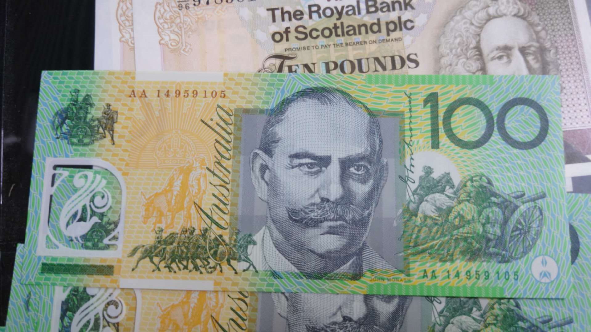 今晚八点半【囧羊收藏】精选微拍第38期暨2021年第二十九期 评级裸钞混合场 2014年澳大利亚100元 首发AA冠 全新UNC