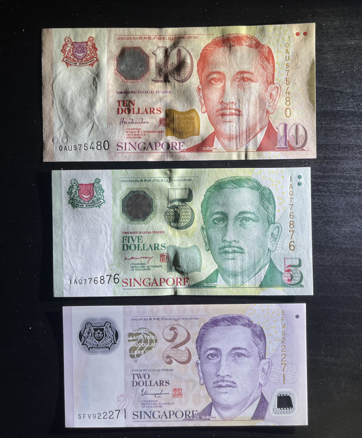 【丑猫1010】今晚7点整(佣金不涨) 新加坡纸币小套unc(人脸钢印正常)