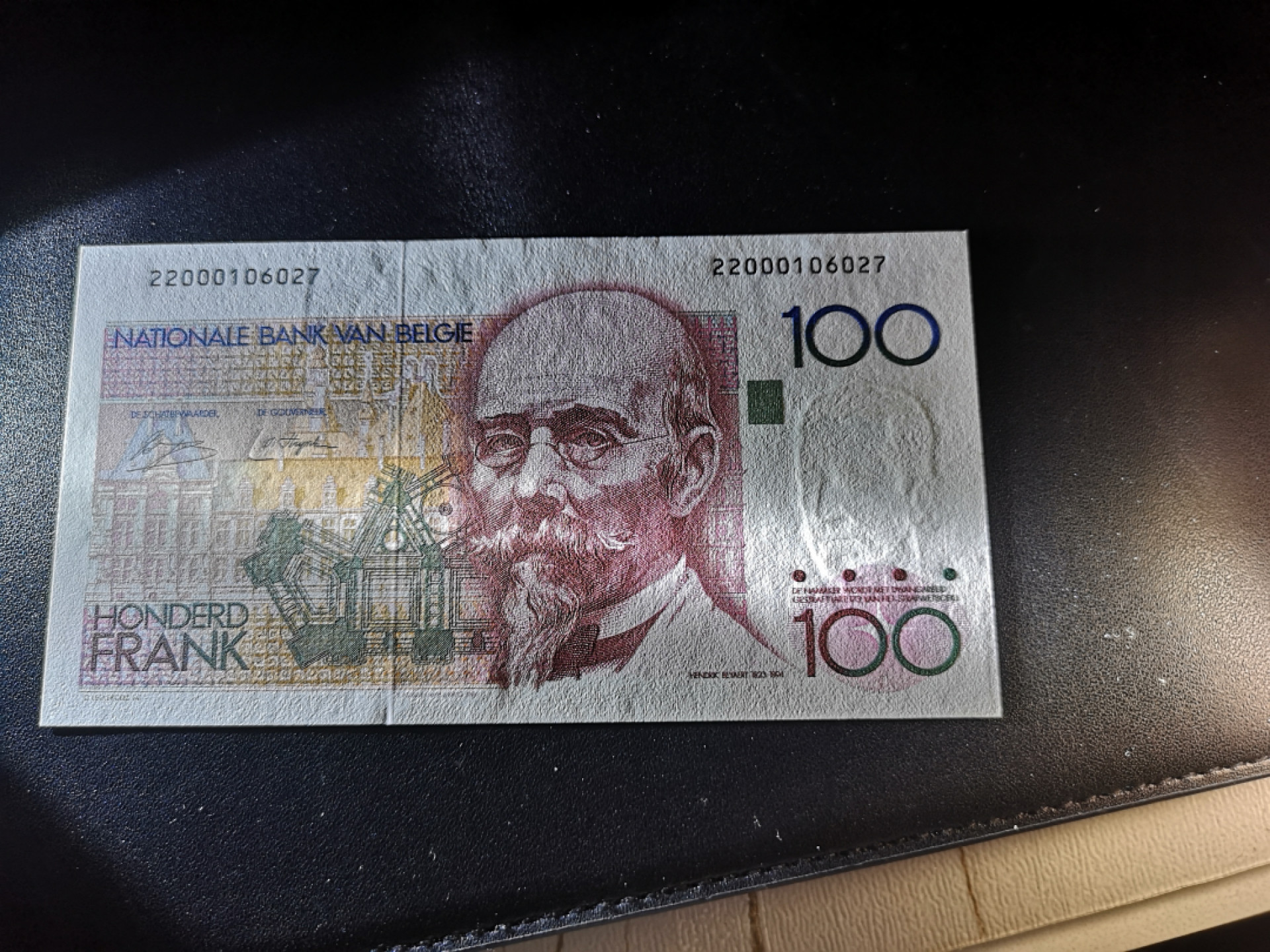 《外钞收藏家》金九银十双拍9号场（总133期）（本期72件） 比利时倒二版100法郎 全新UNC