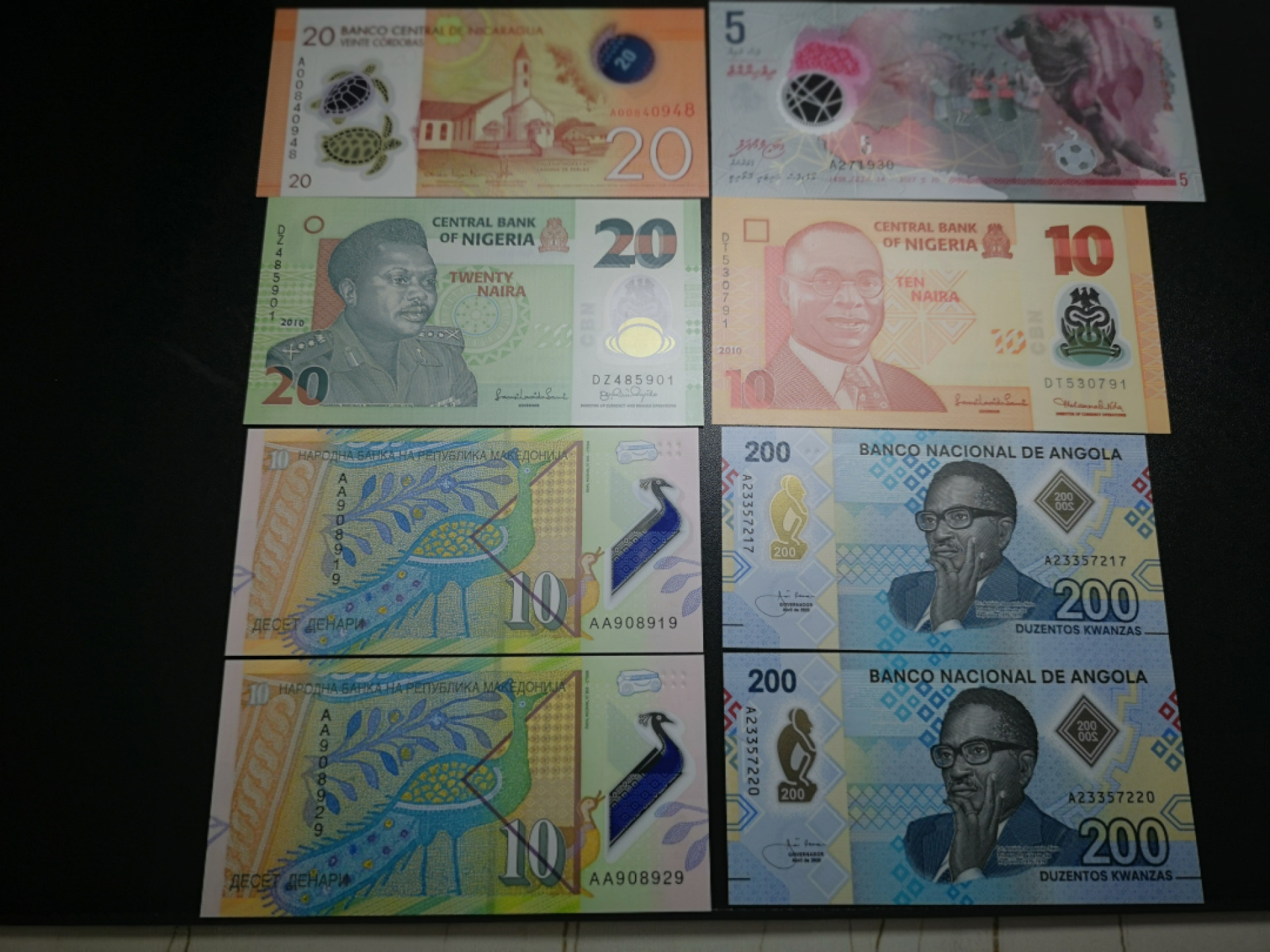 《外钞收藏家》金九银十双拍9号场（总133期）（本期72件） 六个国家塑料钞 8张 全新UNC