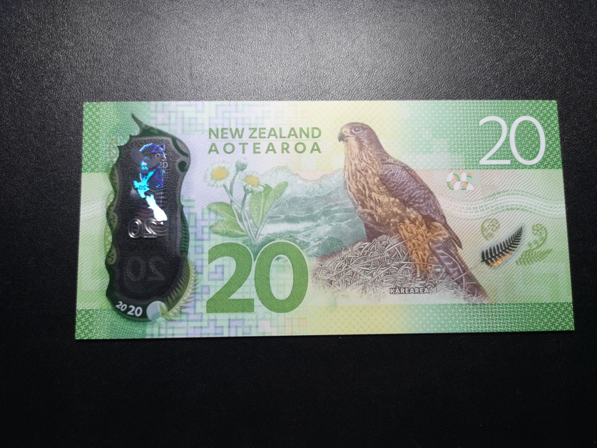 《外钞收藏家》金九银十双拍9号场（总133期）（本期72件） 新西兰塑料钞 20刀 无47 555豹子号 全新UNC