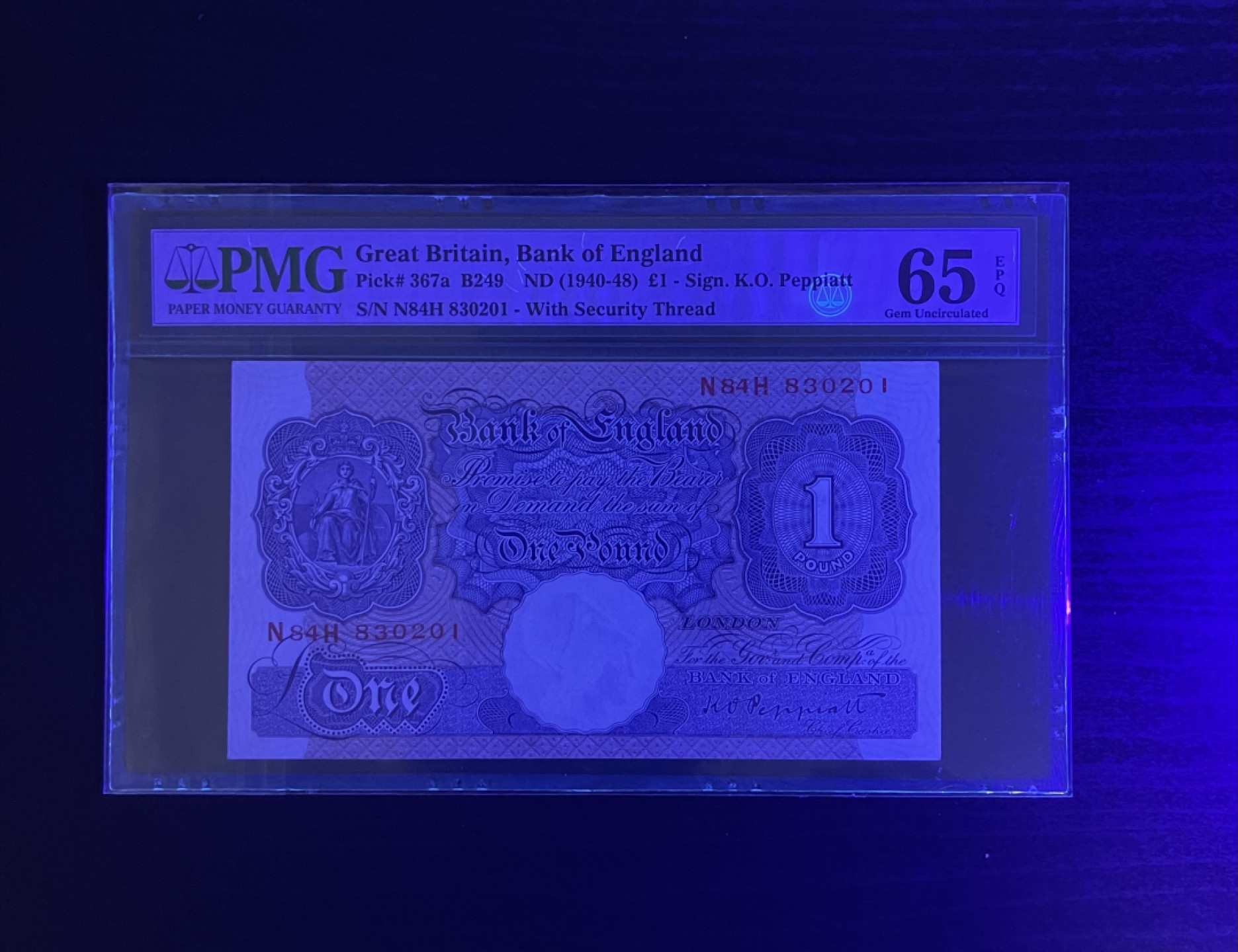 【丑猫1010】今晚7点整(佣金不涨) 英国A序1镑(战时版)