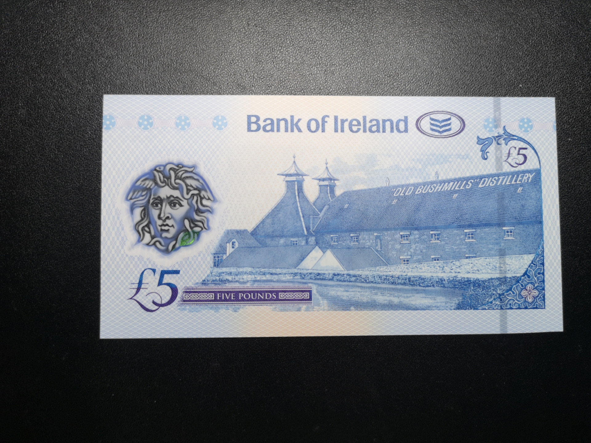 《外钞收藏家》金九银十双拍9号场（总133期）（本期72件） 2017年最新版北爱尔兰5镑 888头靓号 全新UNC