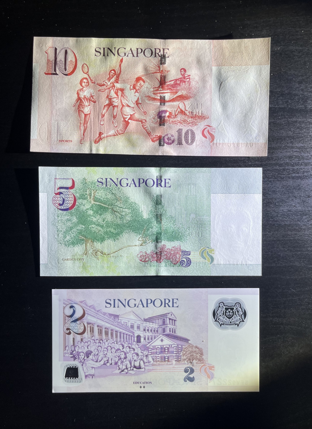 【丑猫1010】今晚7点整(佣金不涨) 新加坡纸币小套unc(人脸钢印正常)