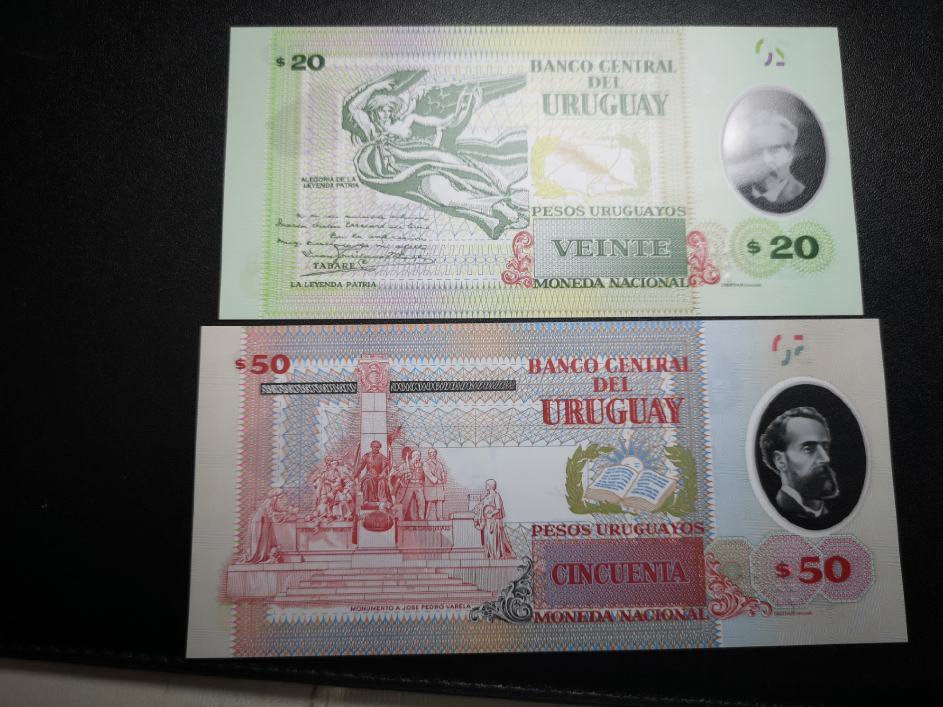 《外钞收藏家》金九银十双拍9号场（总133期）（本期72件） 2020年乌拉圭20、50一对 尾三同110  全新UNC