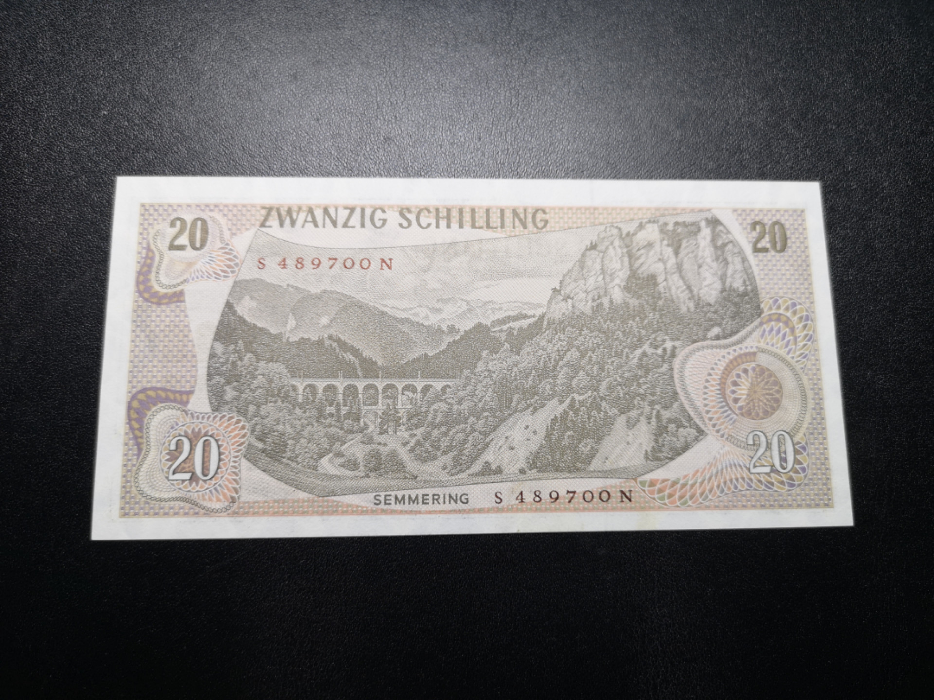 《外钞收藏家》金九银十双拍9号场（总133期）（本期72件） 1967年奥地利20先令 全新UNC
