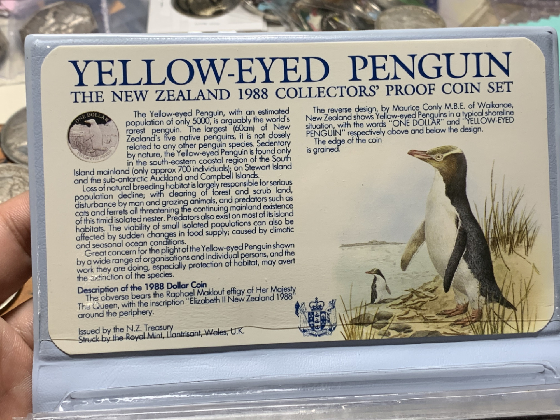 《竞宝斋》钱币微拍-第8场（不限金额顺丰包邮） 新西兰 1988年 精制银币套装 含925银 银币一枚 重27.2克   包装完好 亚克力清晰