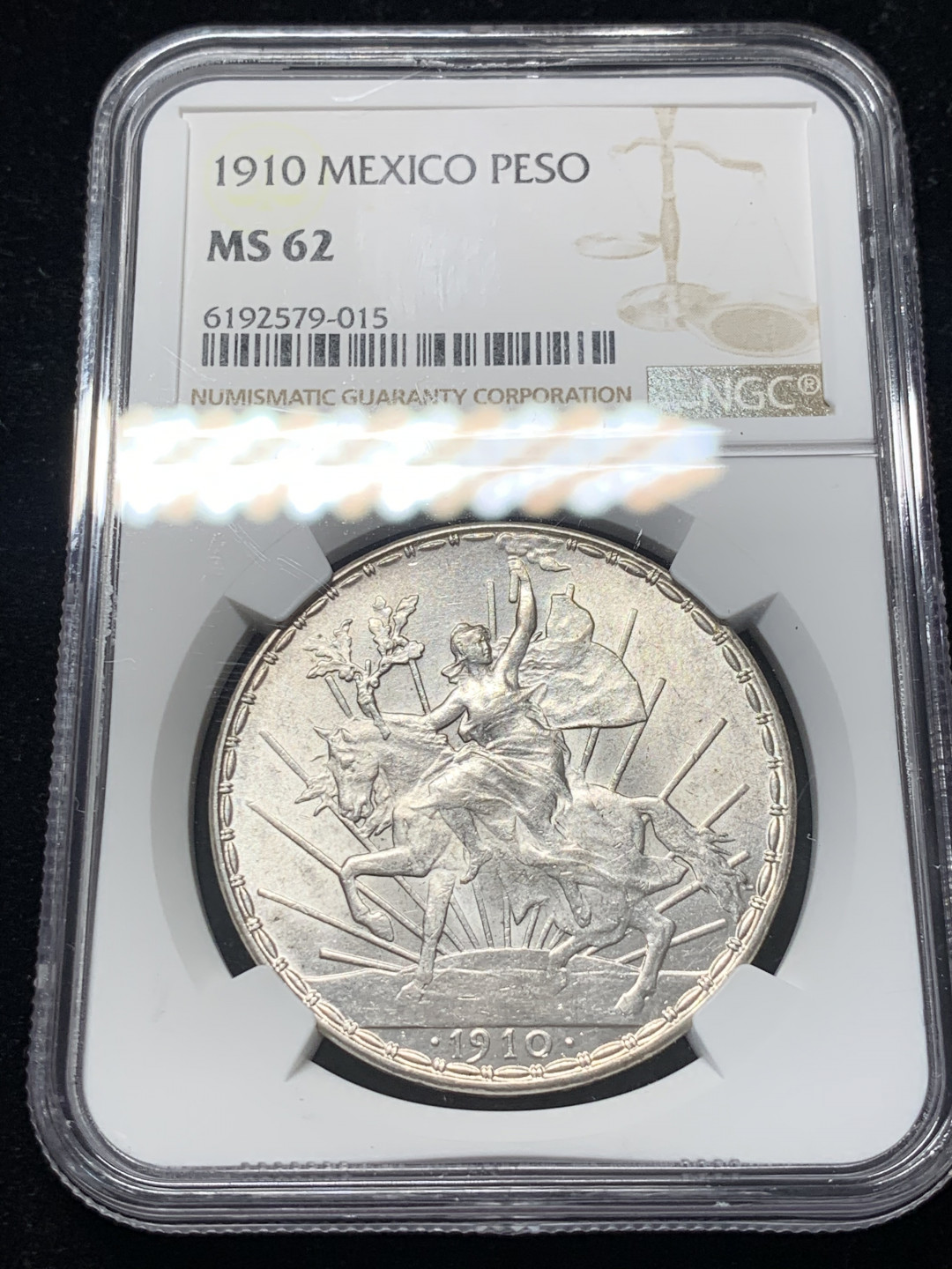 《竞宝斋》钱币微拍-第8场（不限金额顺丰包邮） NGC-MS62 墨西哥 1910年 骑马鹰洋 1比索 银币 原光 墨西哥鹰洋收藏必备品种