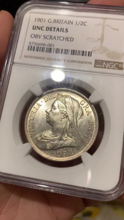 《竞宝斋》钱币微拍-第8场（不限金额顺丰包邮） NGC Unc Details OBV Scratched 英国1901年维多利亚1/2克朗 NGC编号：5756696-001