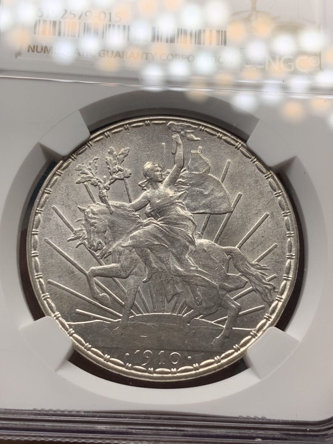 《竞宝斋》钱币微拍-第8场（不限金额顺丰包邮） NGC-MS62 墨西哥 1910年 骑马鹰洋 1比索 银币 原光 墨西哥鹰洋收藏必备品种