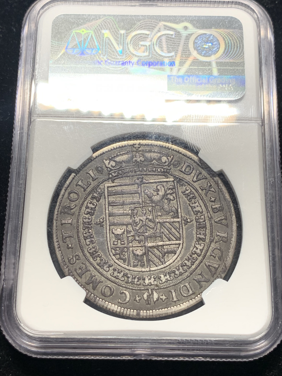 《竞宝斋》钱币微拍-第8场（不限金额顺丰包邮） NGC-XF40 奥地利1564-95年 1泰勒银币 400年老重包浆，有分难遇，满满的岁月痕迹