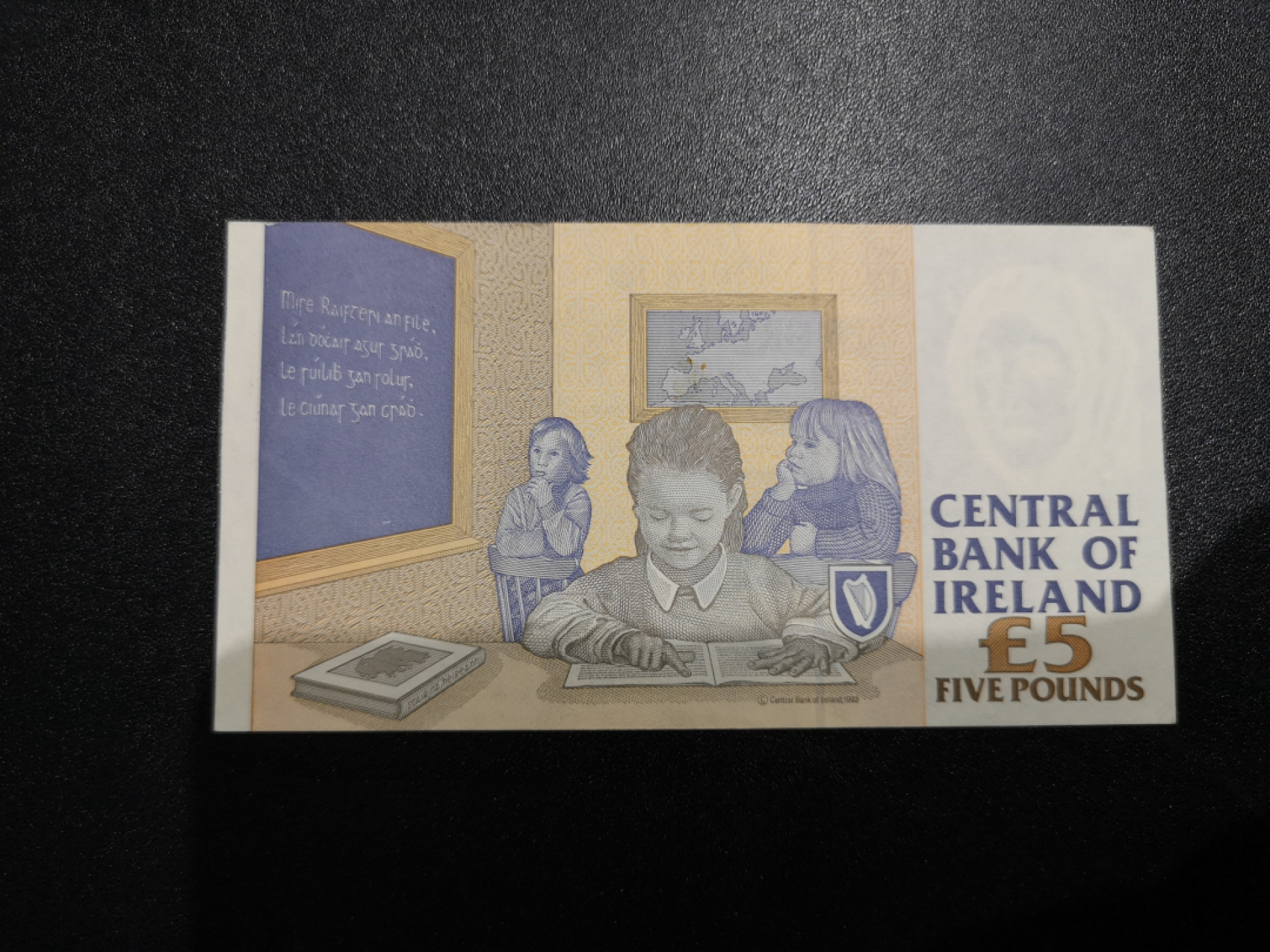 《外钞收藏家》金九银十双拍10号场（总134期）（本期90件） 1999年爱尔兰5镑 AU品相