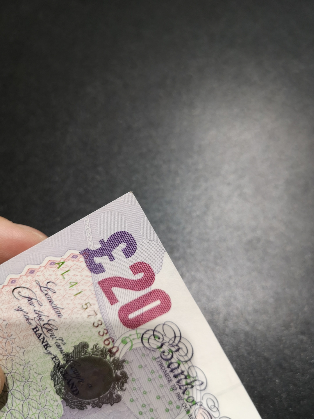 《外钞收藏家》金九银十双拍10号场（总134期）（本期90件） 英国E序列20镑 全新 无折 四个角钝 