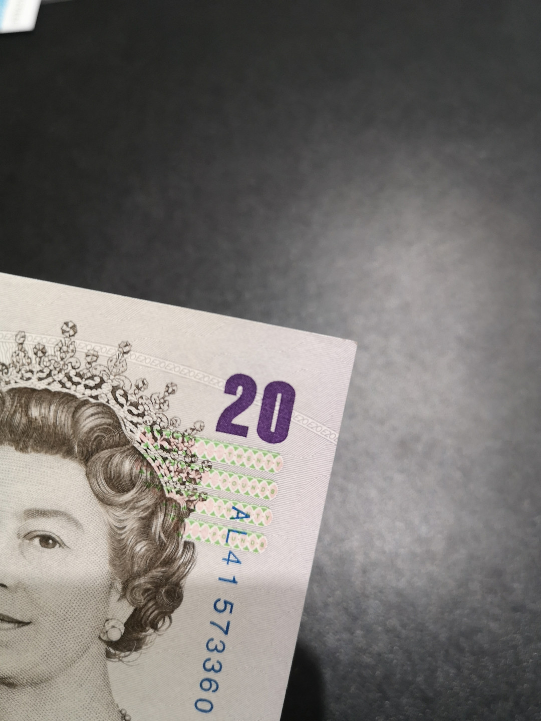 《外钞收藏家》金九银十双拍10号场（总134期）（本期90件） 英国E序列20镑 全新 无折 四个角钝 