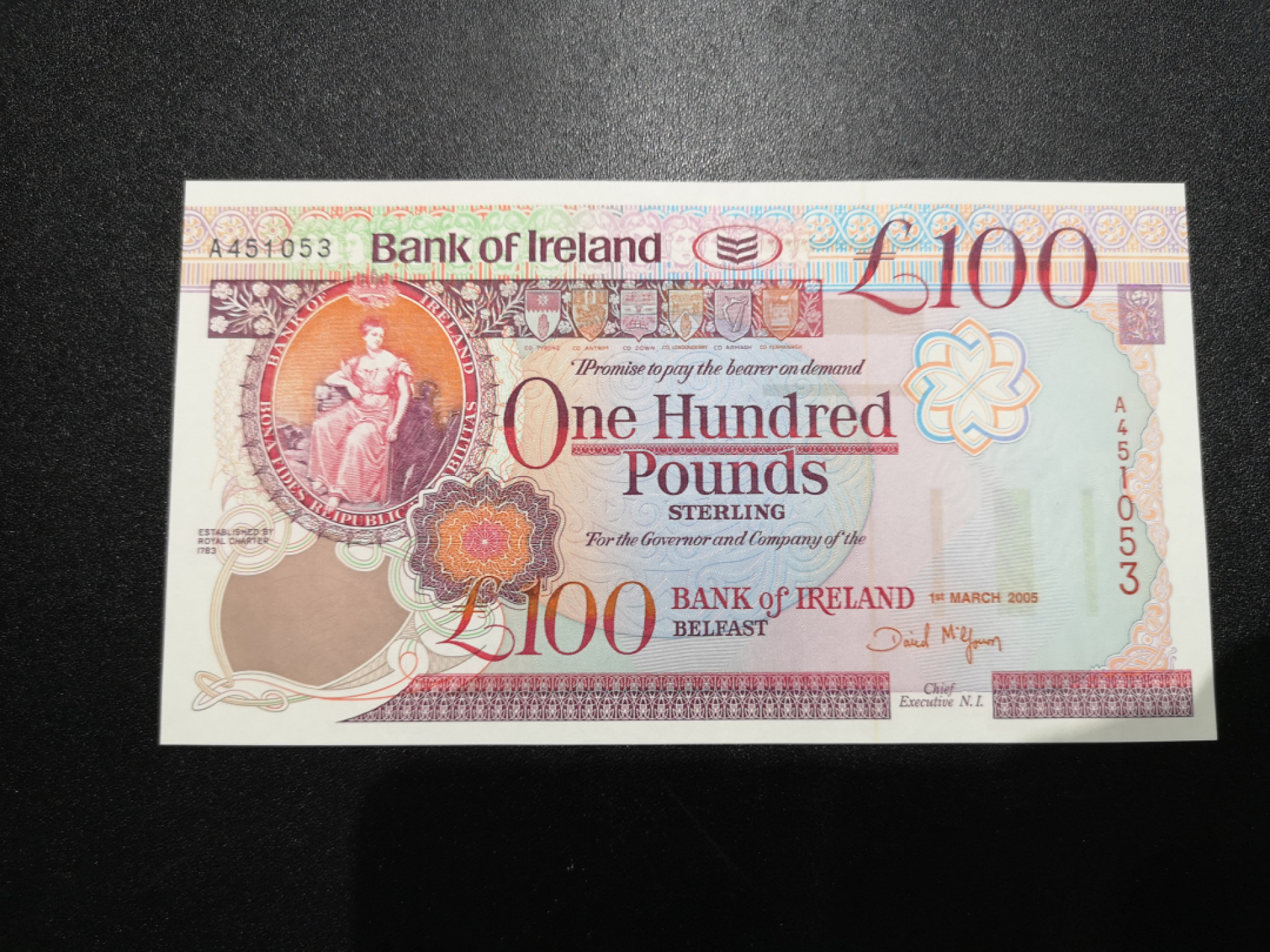 《外钞收藏家》金九银十双拍10号场（总134期）（本期90件） 2005年爱尔兰100镑 A冠 全新UNC 53尾