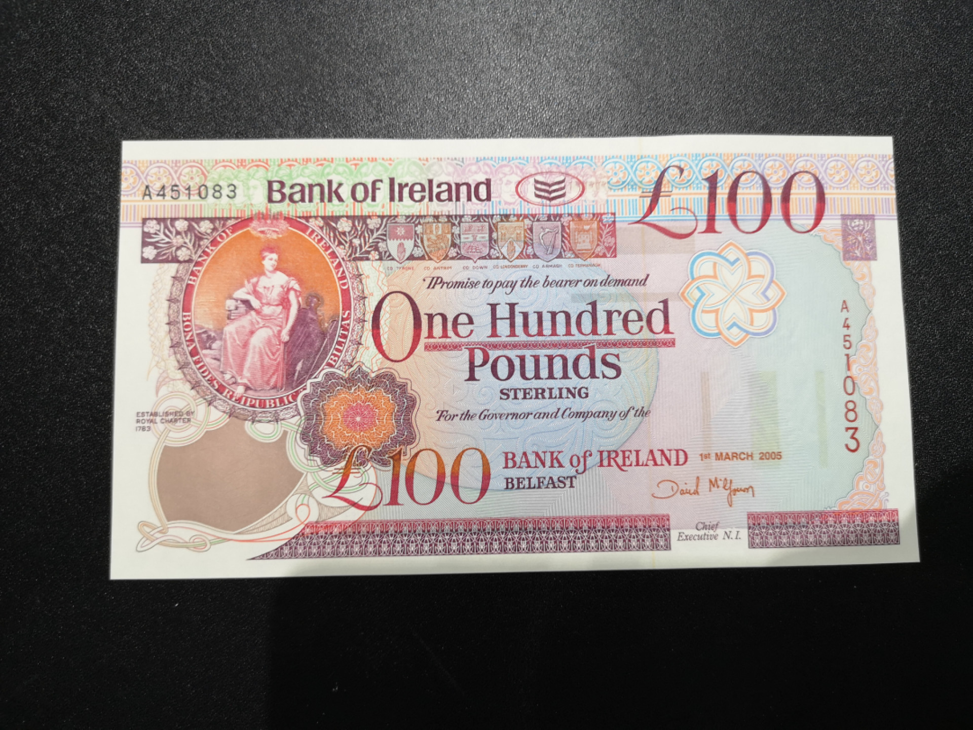 《外钞收藏家》金九银十双拍10号场（总134期）（本期90件） 2005年爱尔兰100镑 A冠 全新UNC