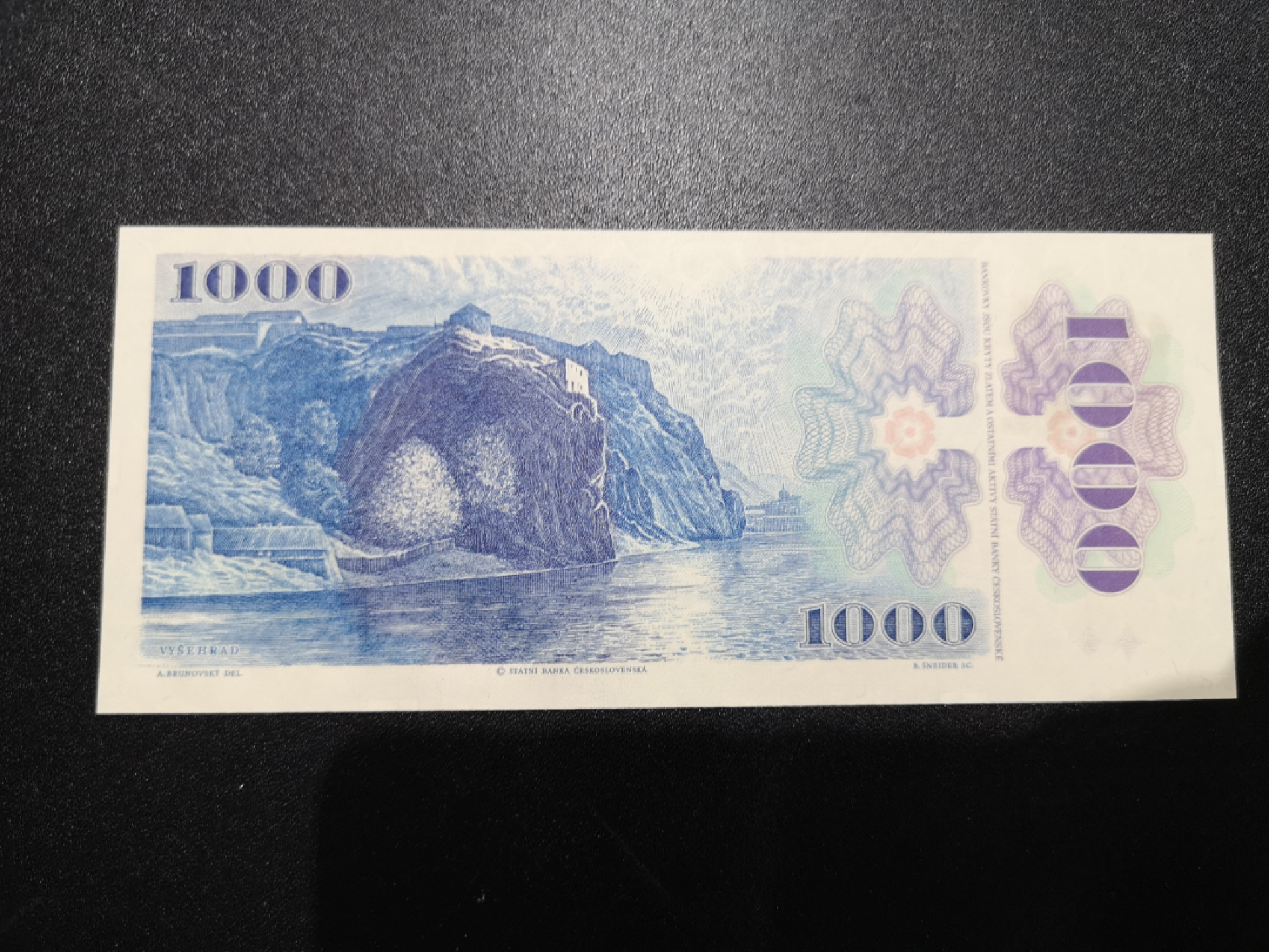 《外钞收藏家》金九银十双拍10号场（总134期）（本期90件） 1985年捷克斯洛伐克1000克朗 全新UNC 有加盖
