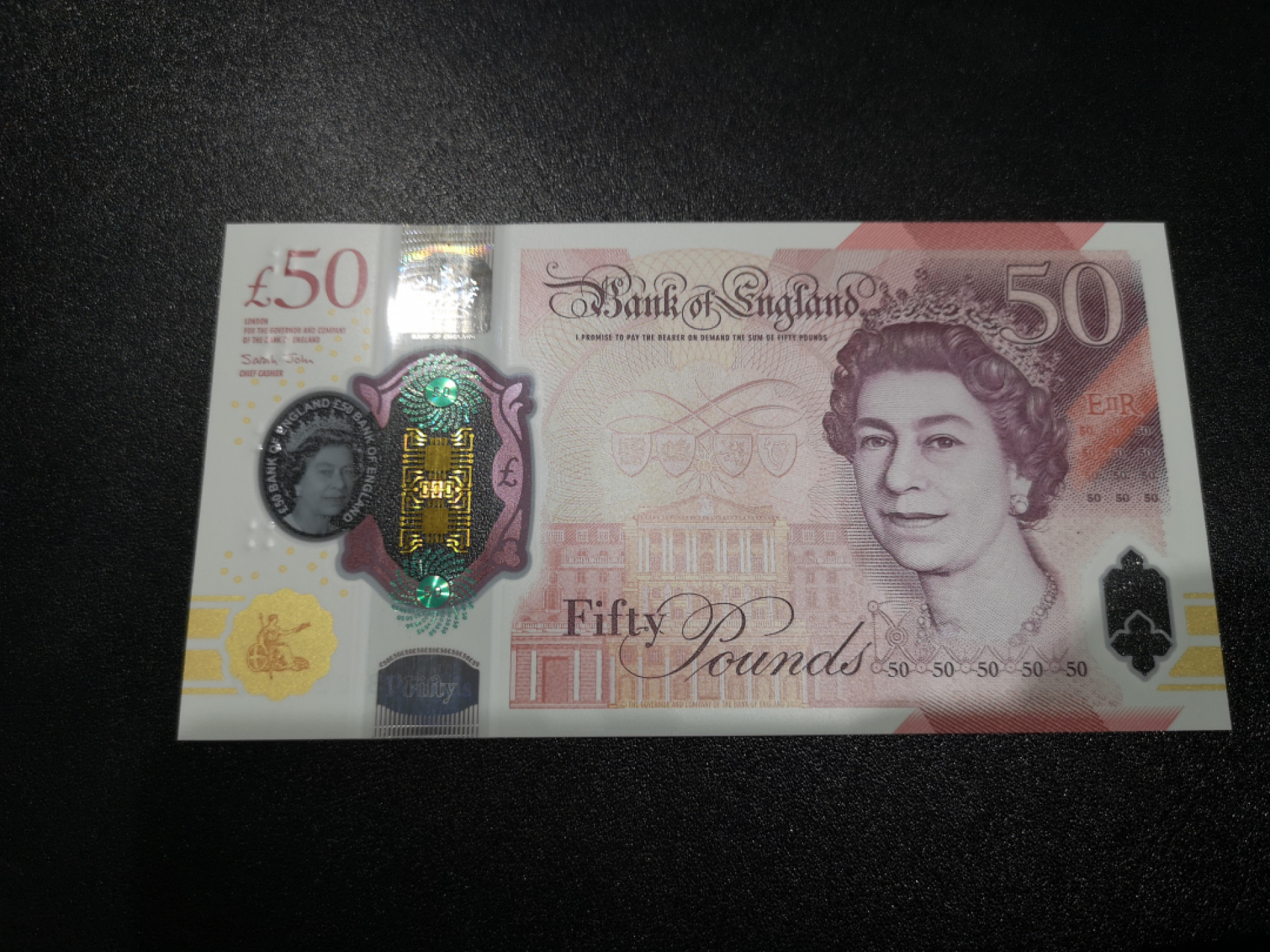 《外钞收藏家》金九银十双拍10号场（总134期）（本期90件） 英国最新版塑料钞50镑 全程无47 AA冠 全新UNC