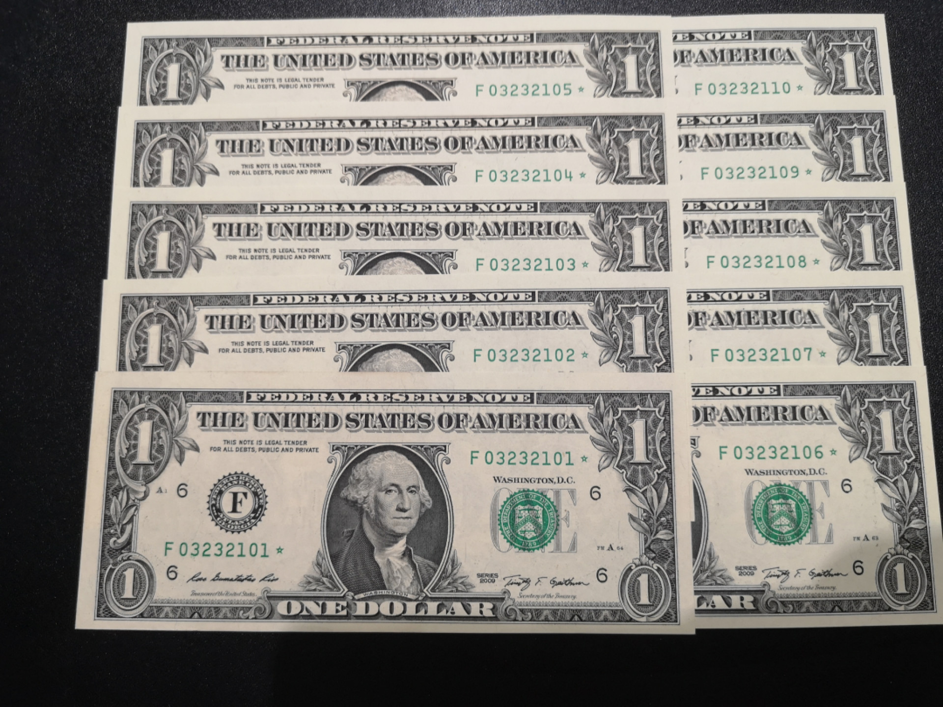 《外钞收藏家》第一百三十五期 2009年一美元10张标10 补号 全新UNC