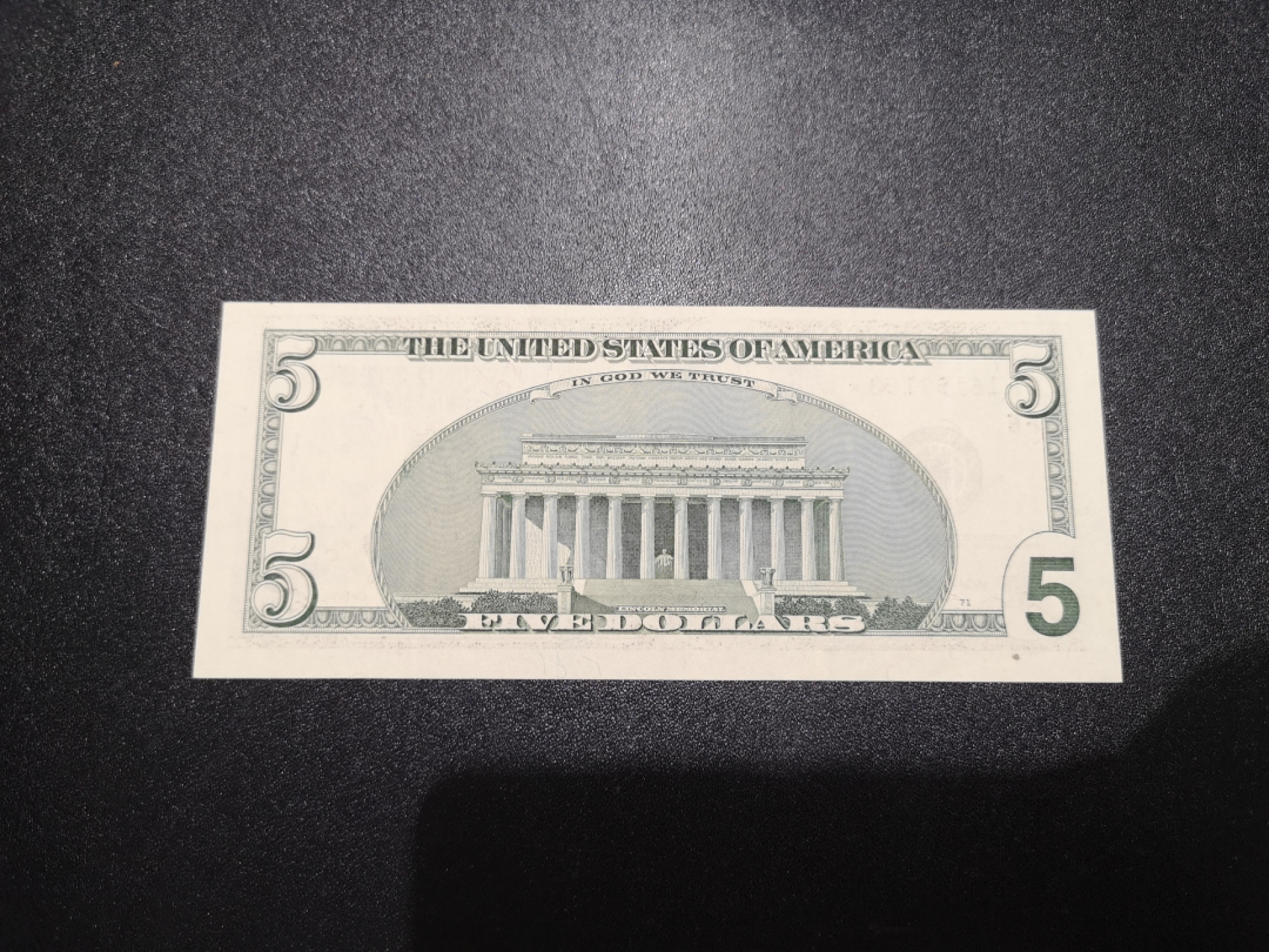 《外钞收藏家》第一百三十五期 1999年大头5美元 补号 全新UNC