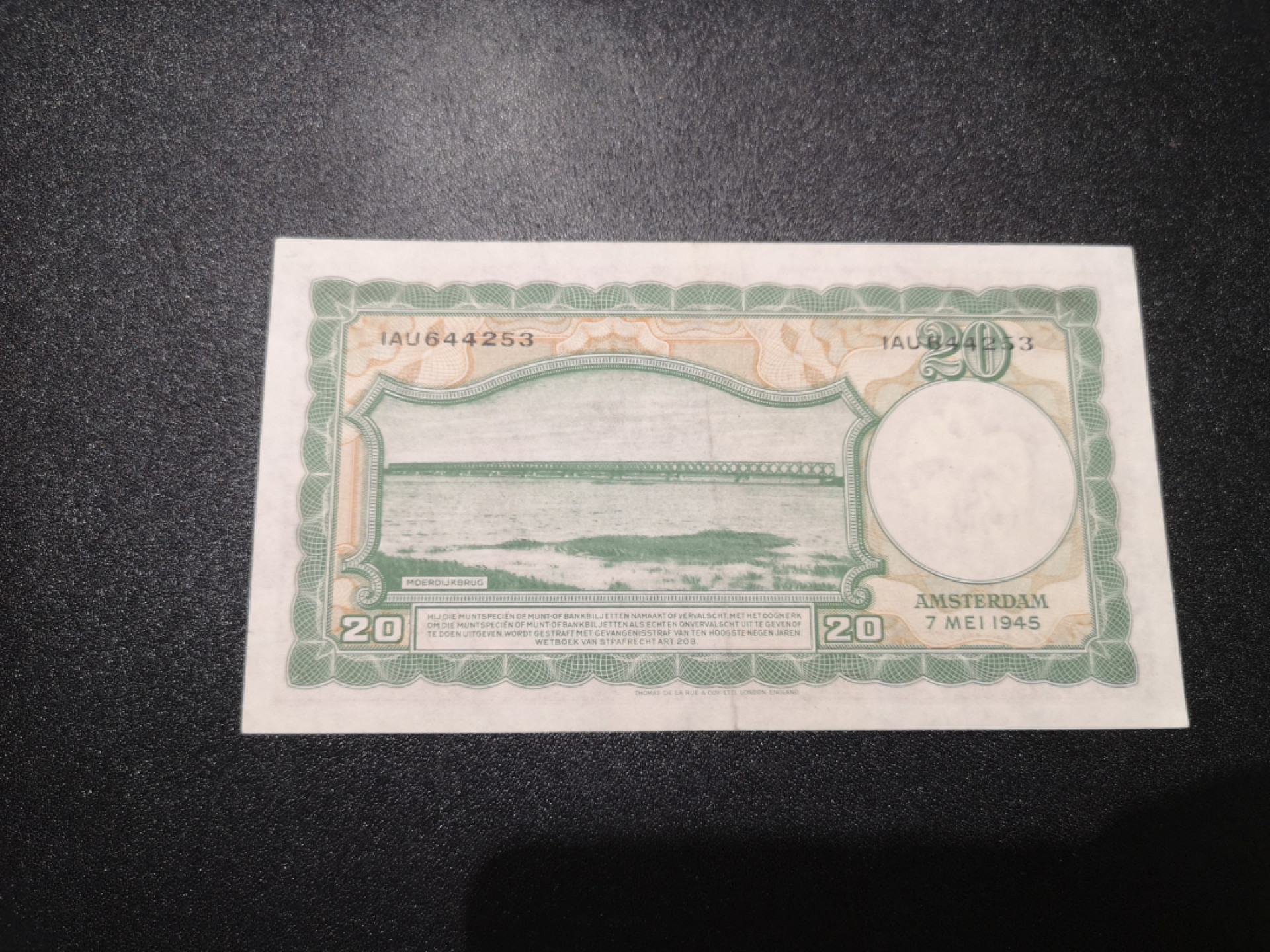 《外钞收藏家》第一百三十五期 1945年荷兰20盾  AU品相 荷兰国王威廉三世