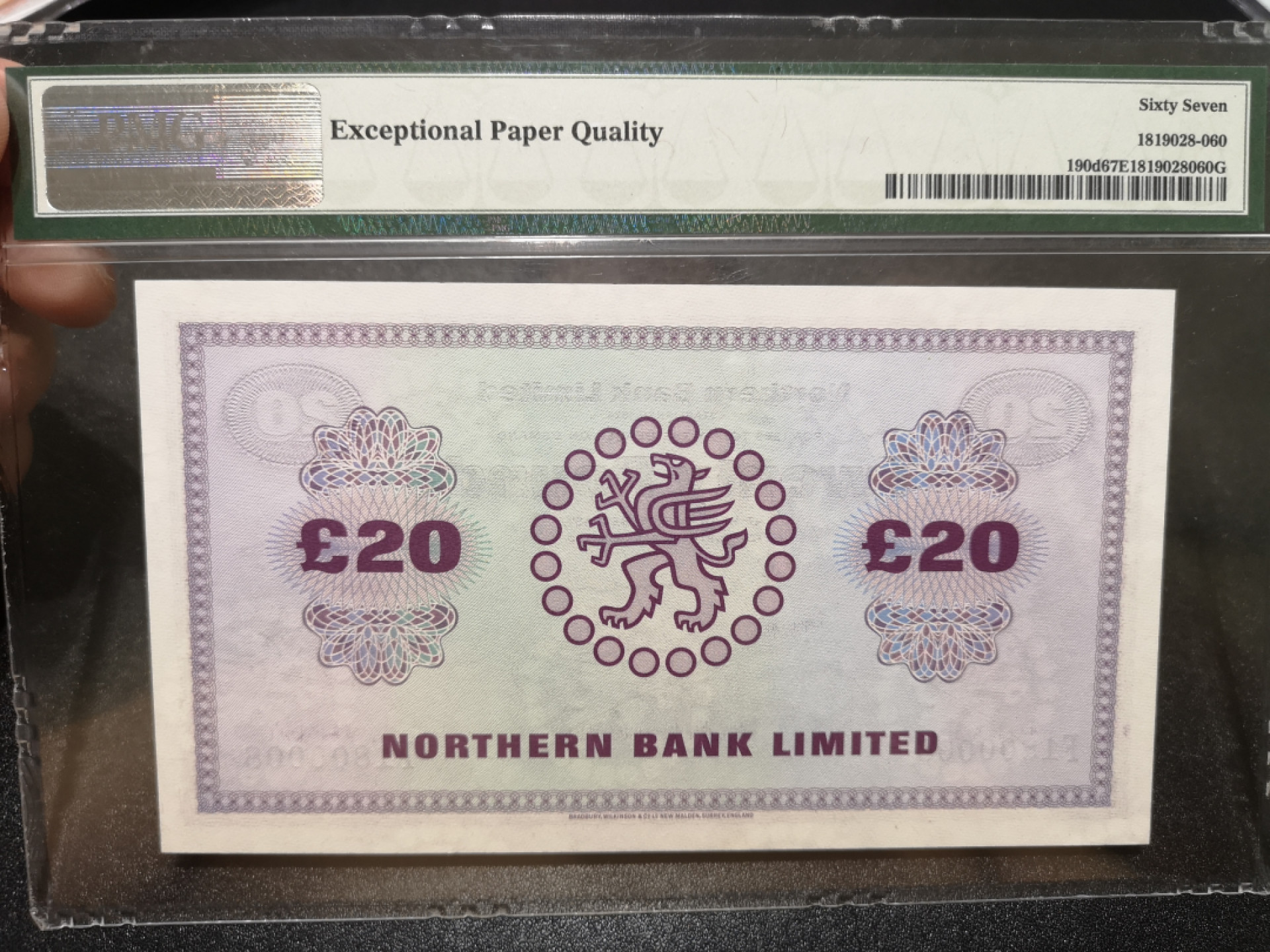 《外钞收藏家》第一百三十五期 1988年北爱尔兰 北方银行 20镑  号码1800008 非常好 PMG67 BWC印钞