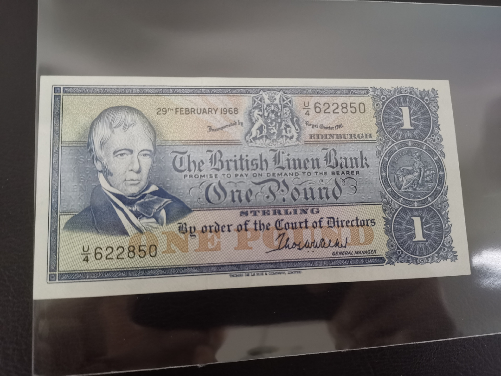 《张总收藏》38期—世界精品 1968年英国亚麻银行1镑UNC
