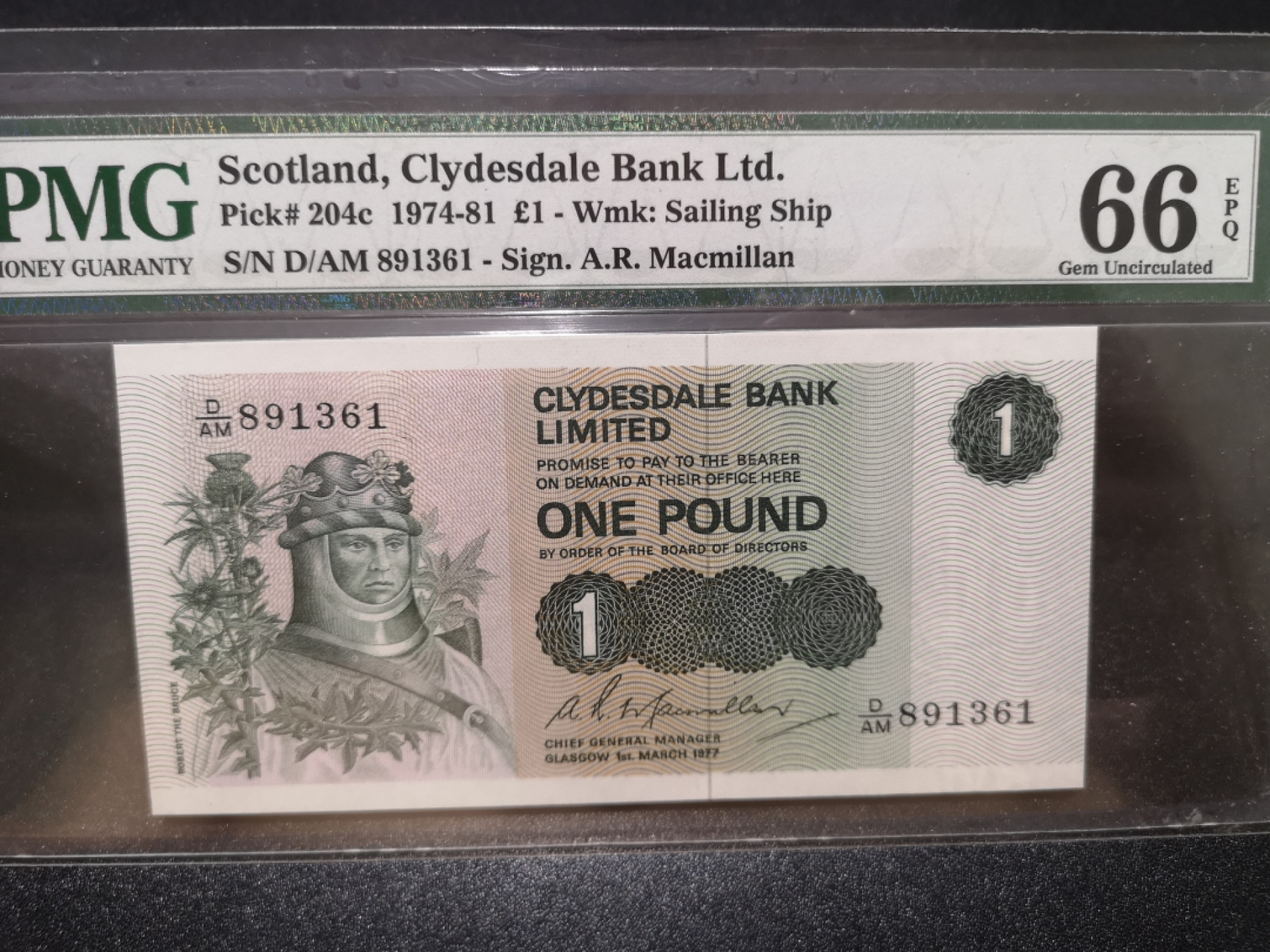 《外钞收藏家》第一百三十五期 1977年苏格兰克莱斯戴尔银行1镑 PMG66